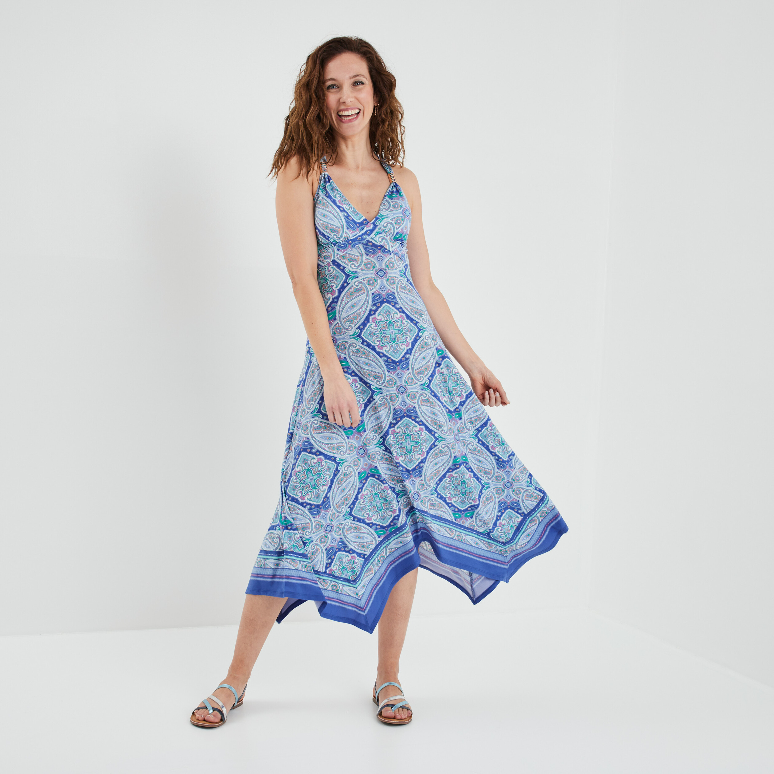 robe longue evasee asymetrique bleu femme Robe longue évasée asymétrique bleu femme