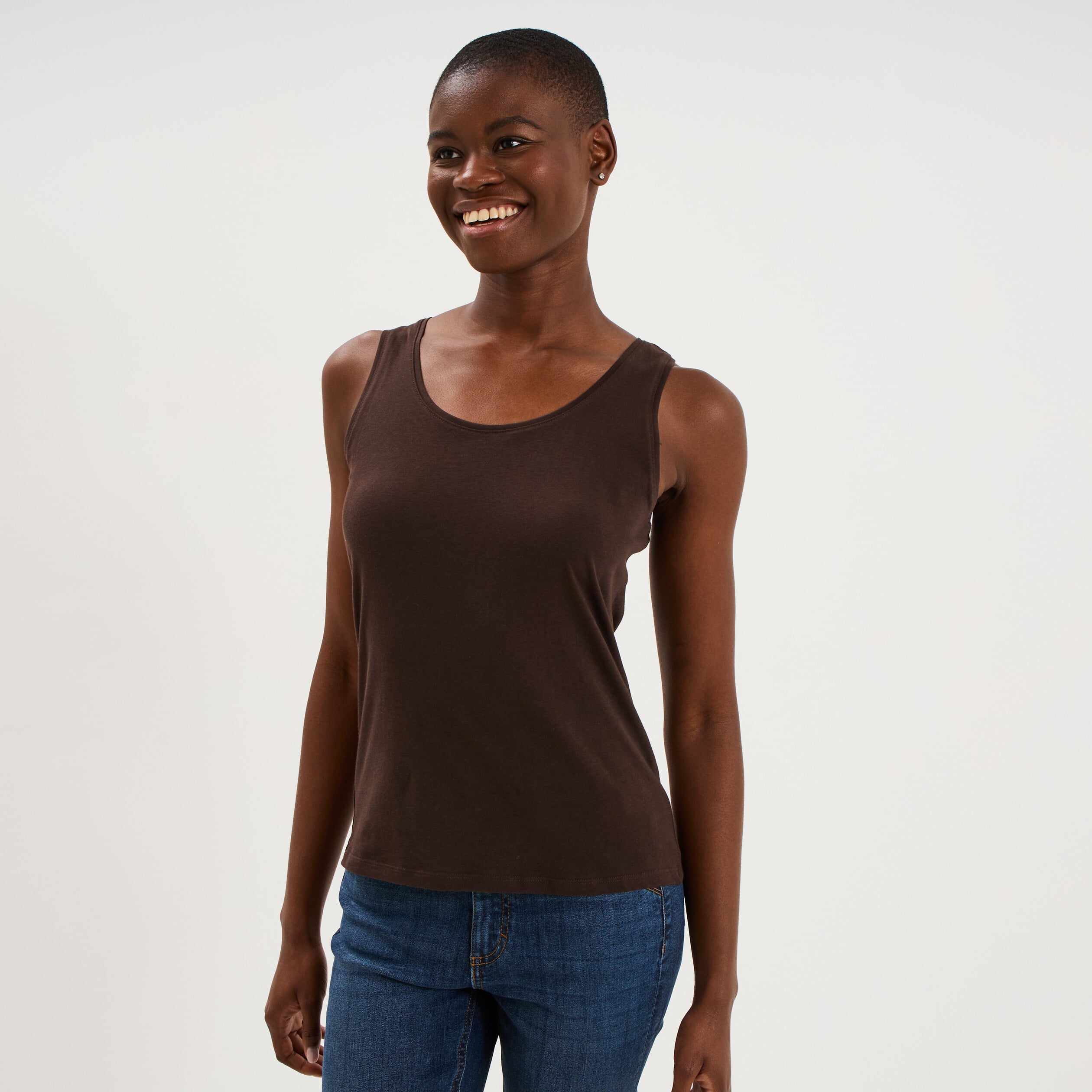 D&eacute;bardeur bretelles larges coton marron fonc&eacute; femme