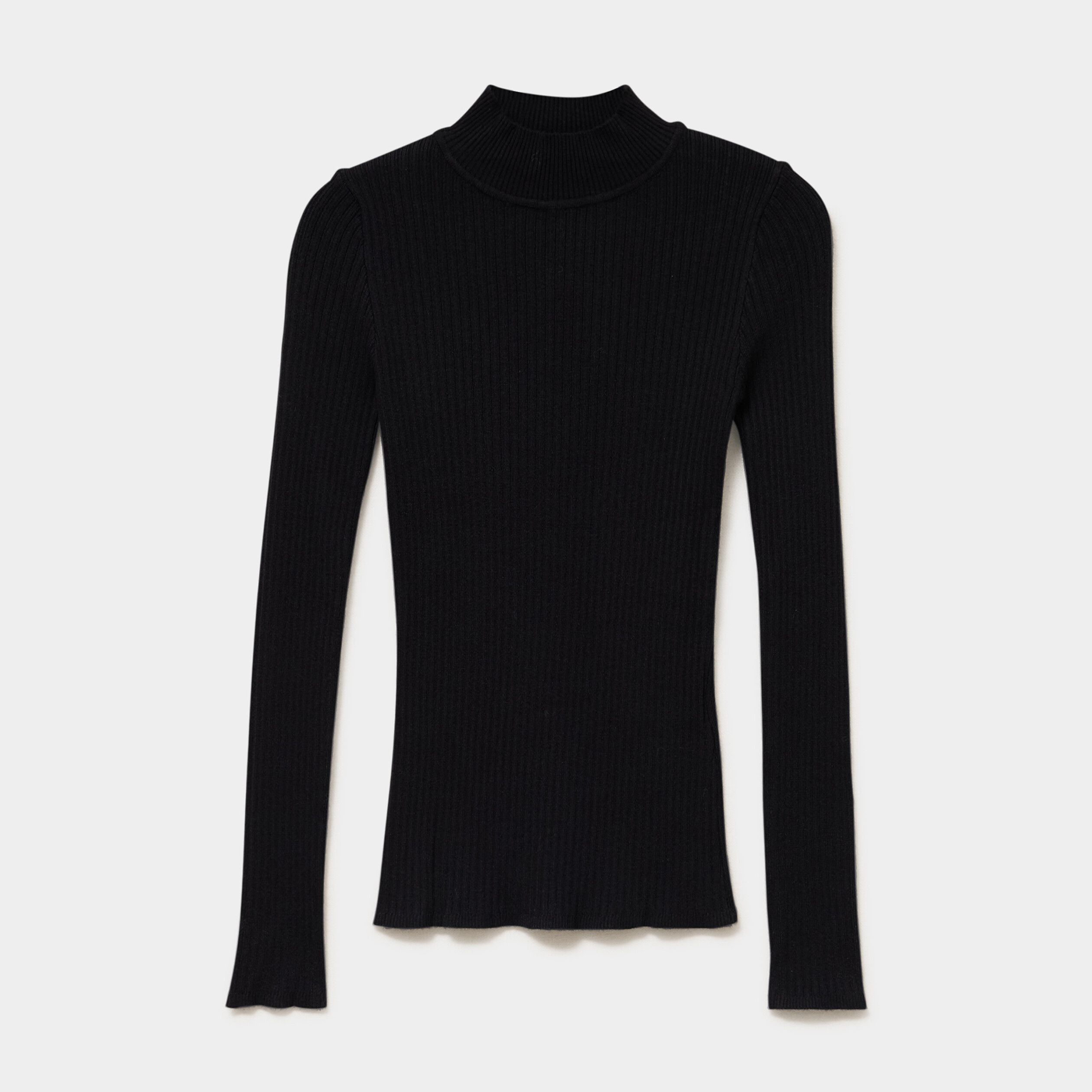 Pull ajust&eacute; c&ocirc;tel&eacute; col montant noir femme