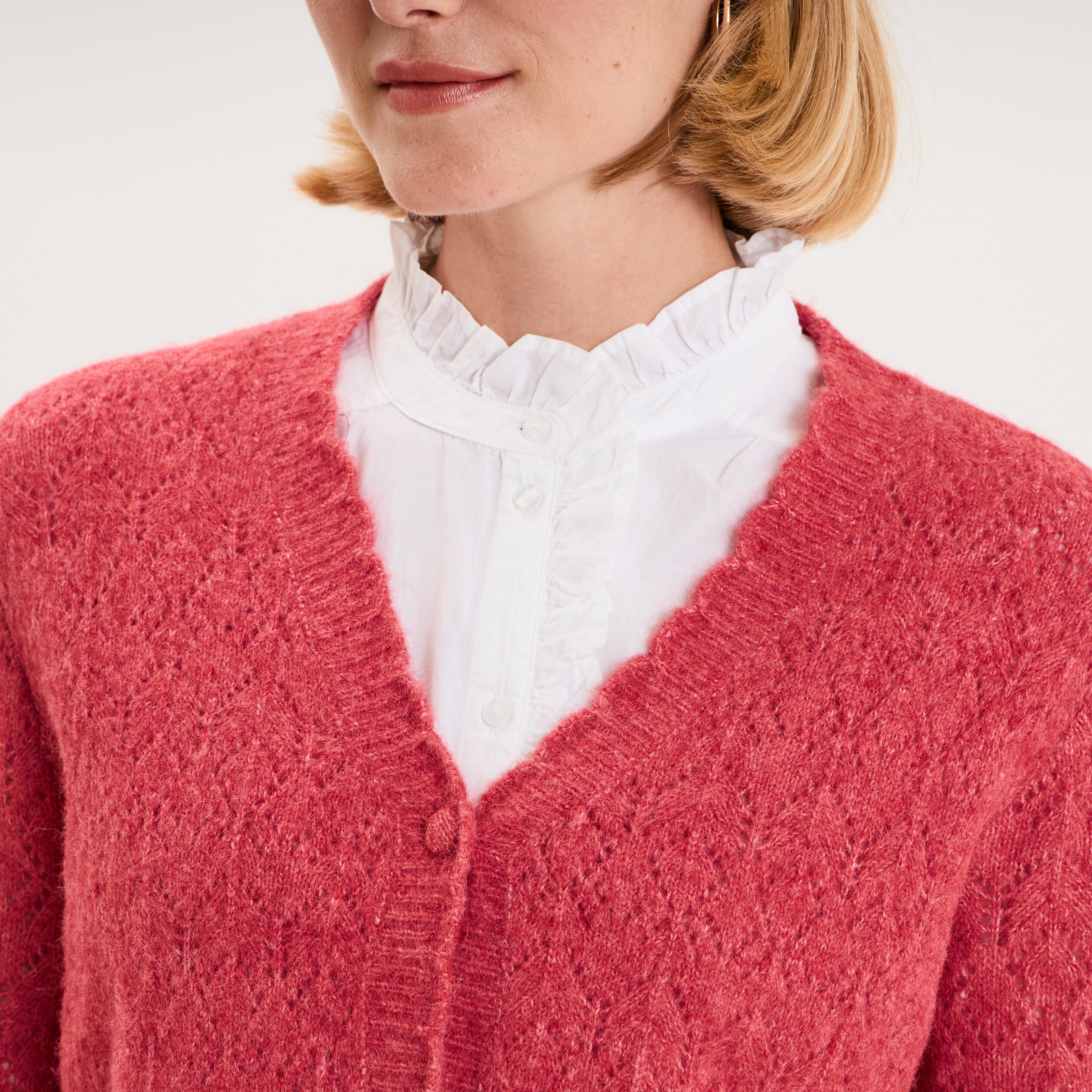 Gilet cardigan ajour&eacute; manches longues rose cerise femme