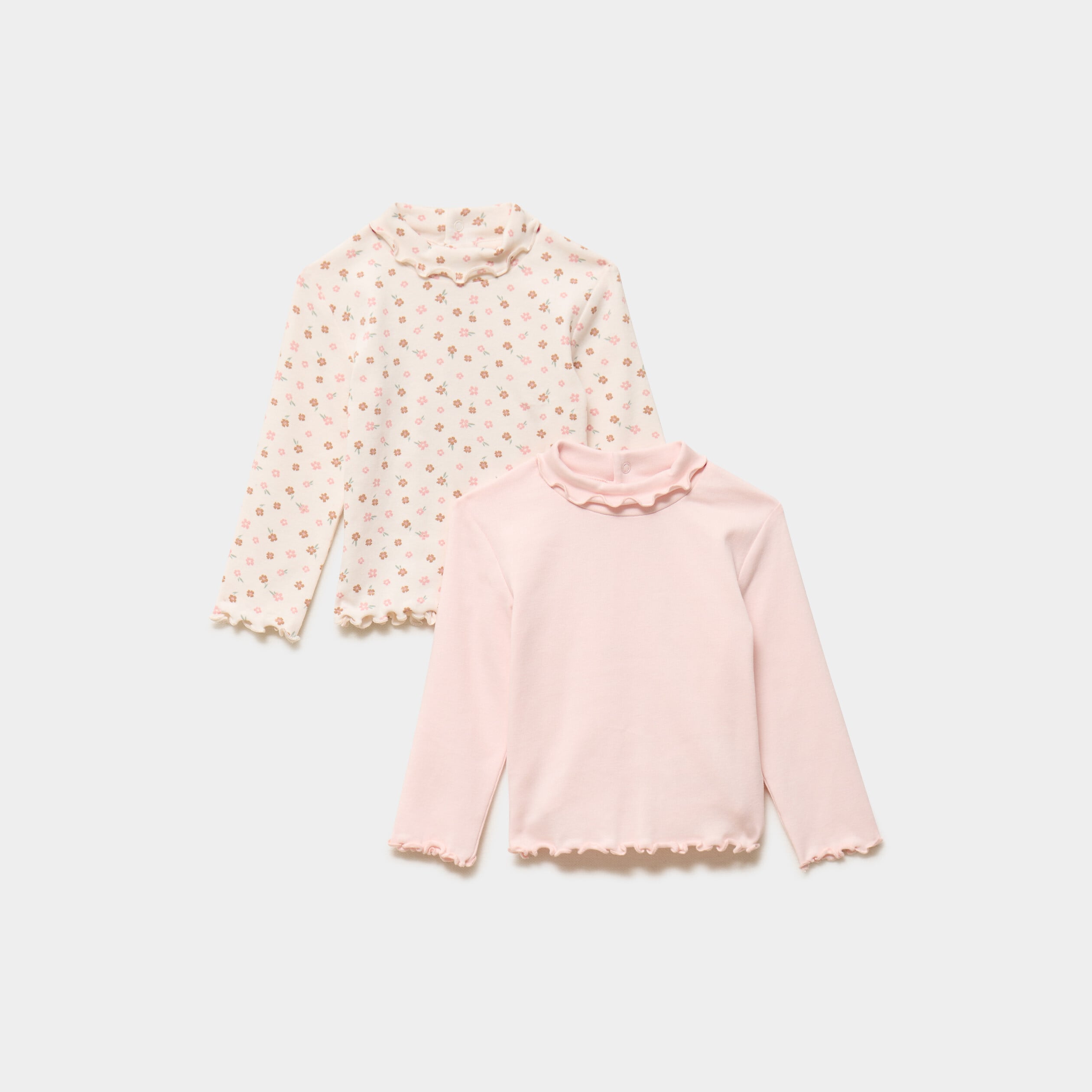 Lot 2 t-shirts sous pulls &agrave; col roul&eacute; creme b&eacute;b&eacute; fille