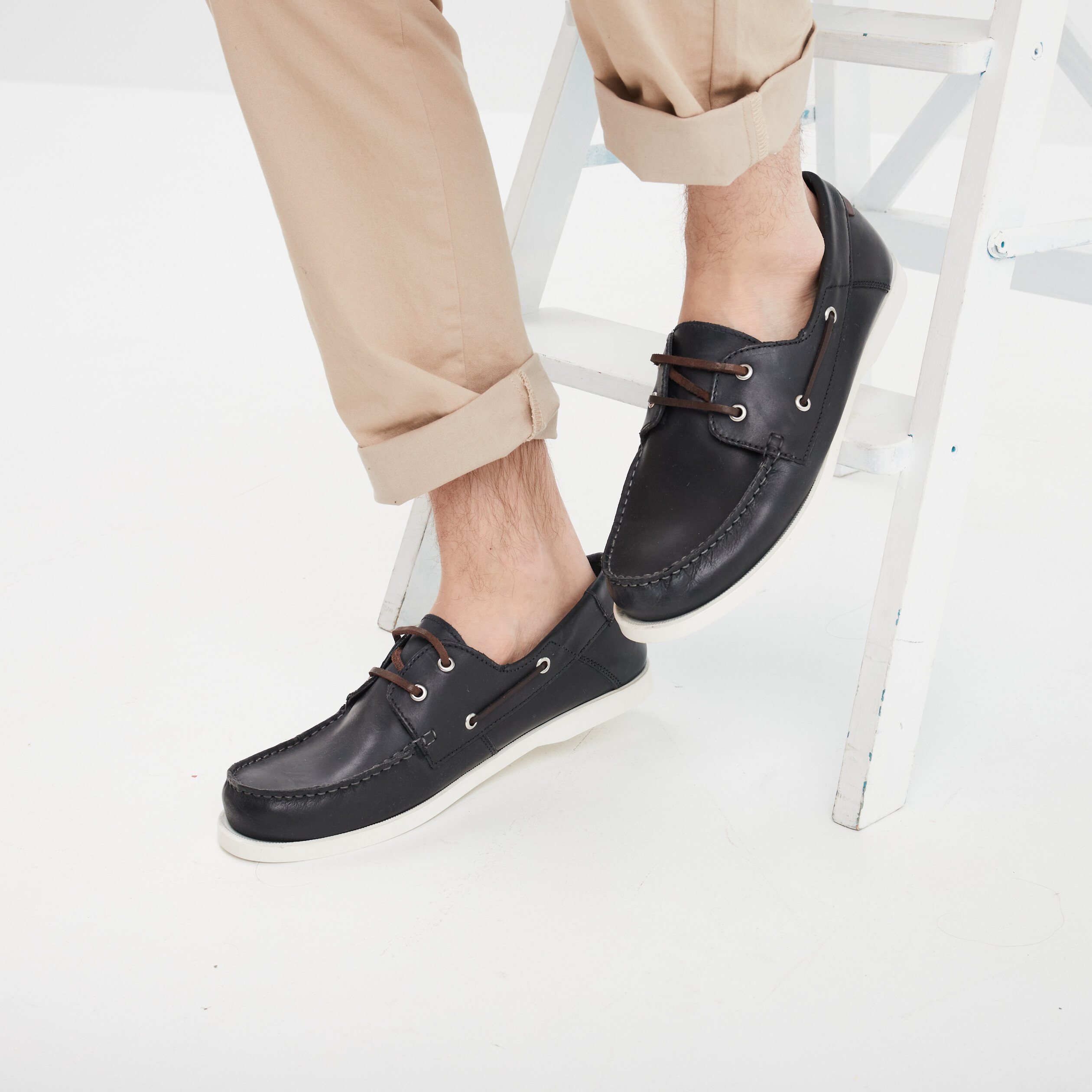 Chaussures bateau en cuir bleu marine homme