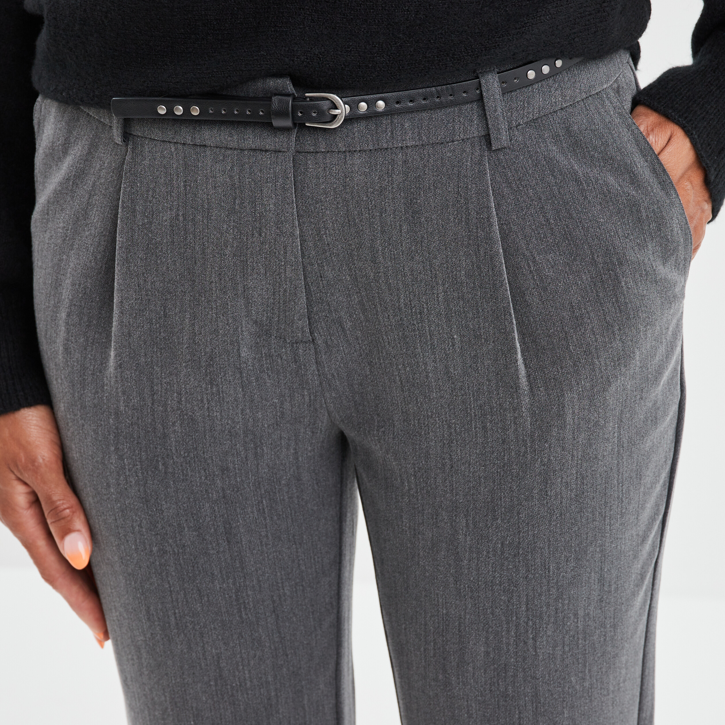 Pantalon carotte ceinturé 7/8ème gris foncé femme