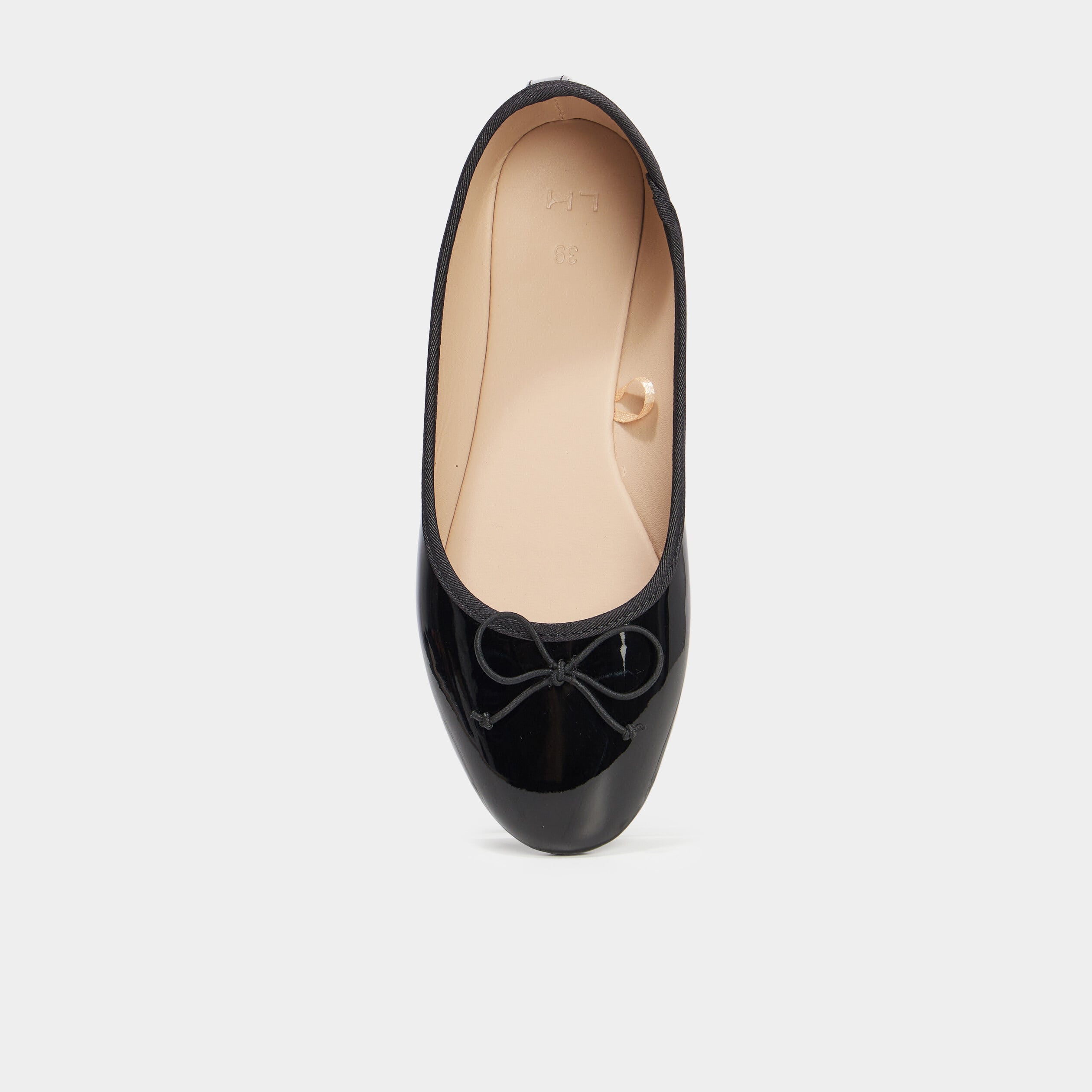 Ballerines vernies plates avec noeud noir femme