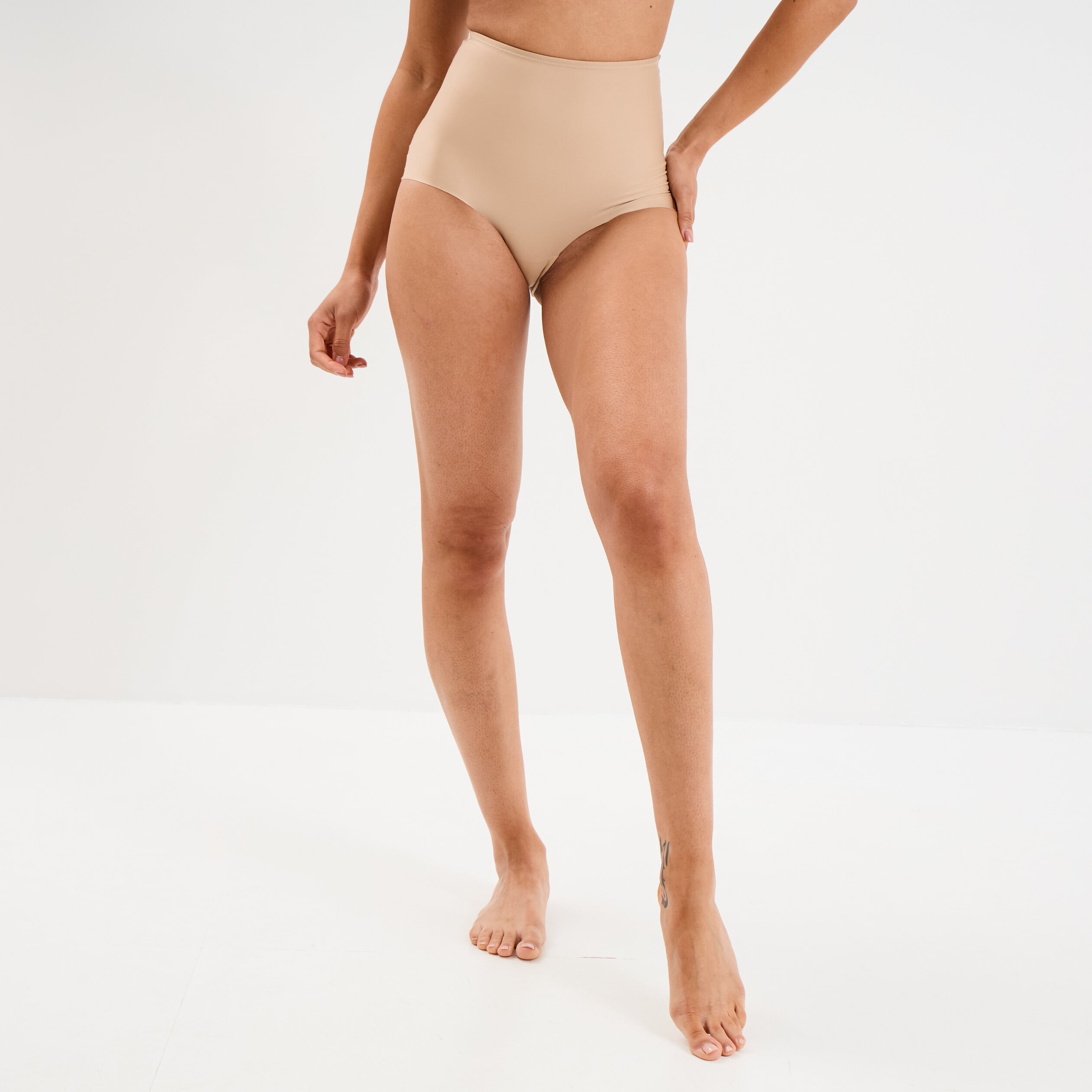 Culotte mi haute gainante sans couture beige femme