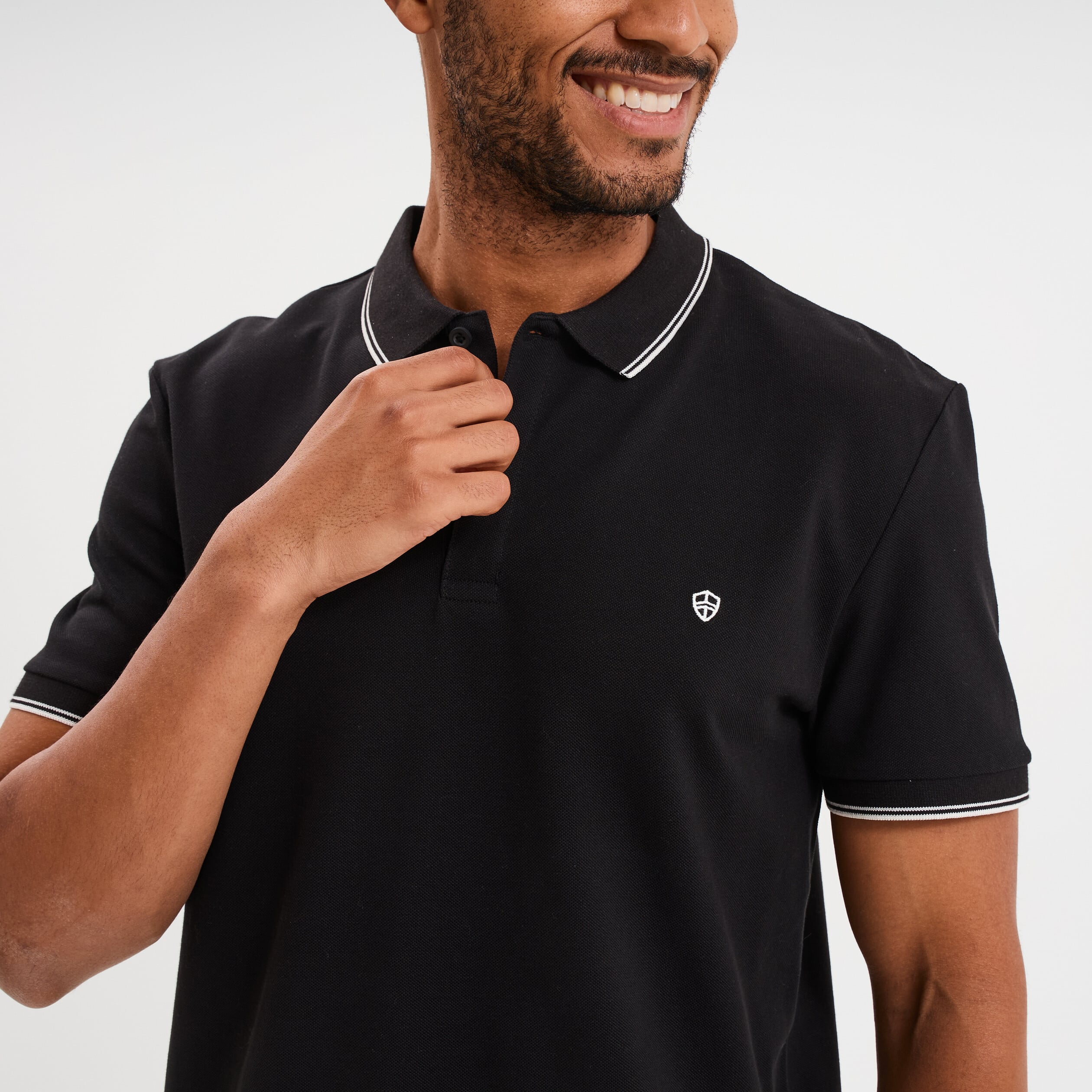 Polo piqu&eacute; coton manches courtes noir homme