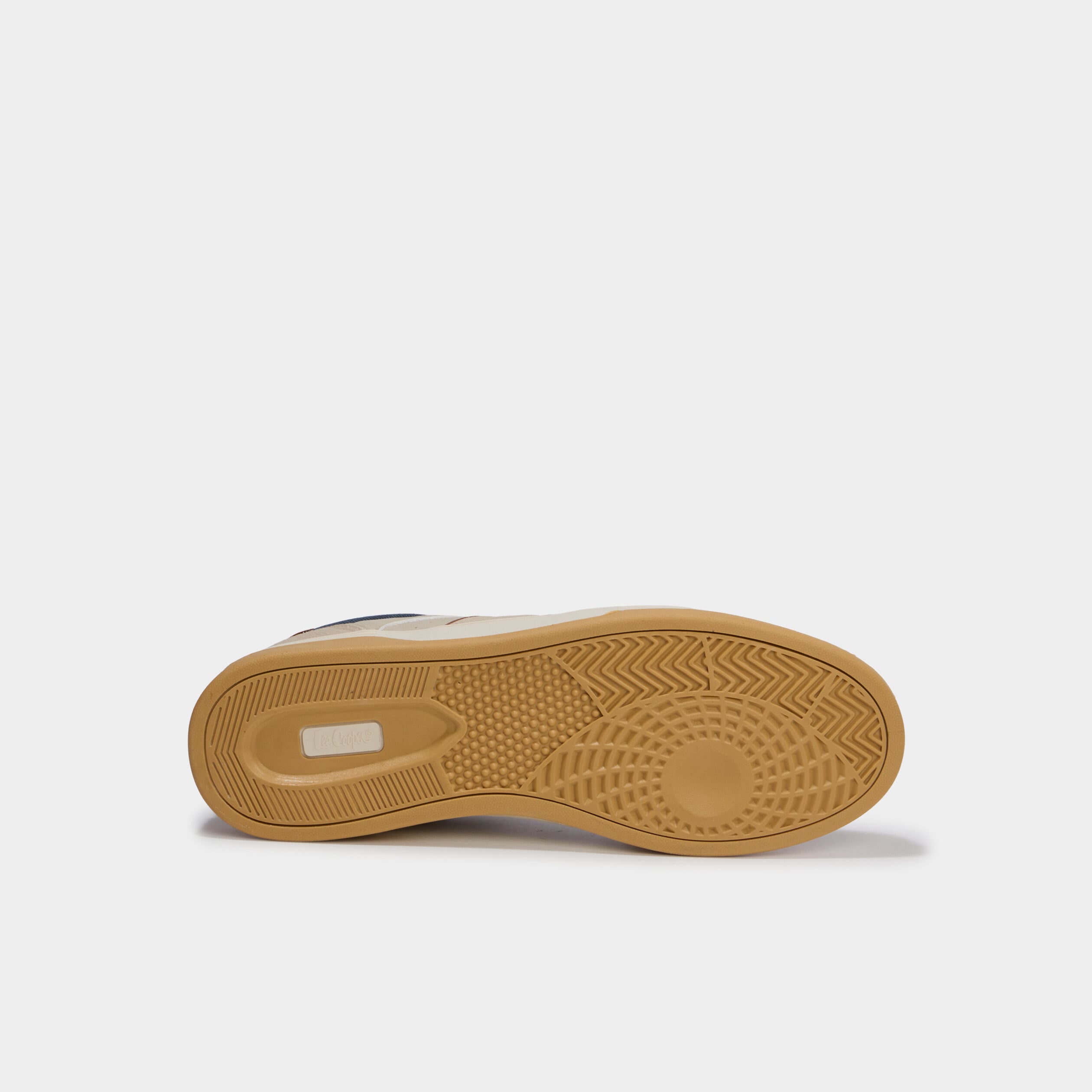 Tennis basses &agrave; lacets Lee Cooper sable homme