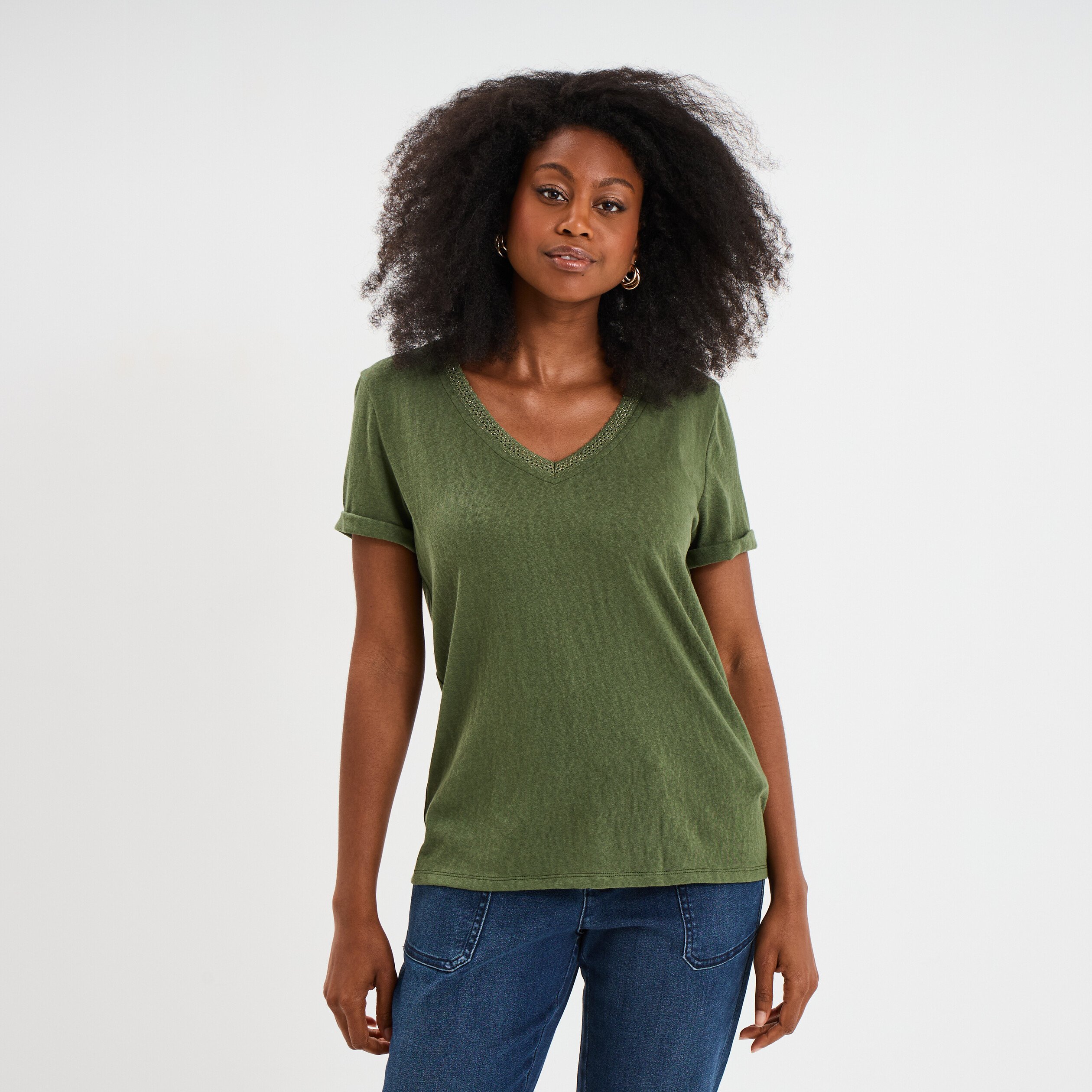 t shirt col en v manches courtes vert kaki femme T-shirt col en V manches courtes vert kaki femme