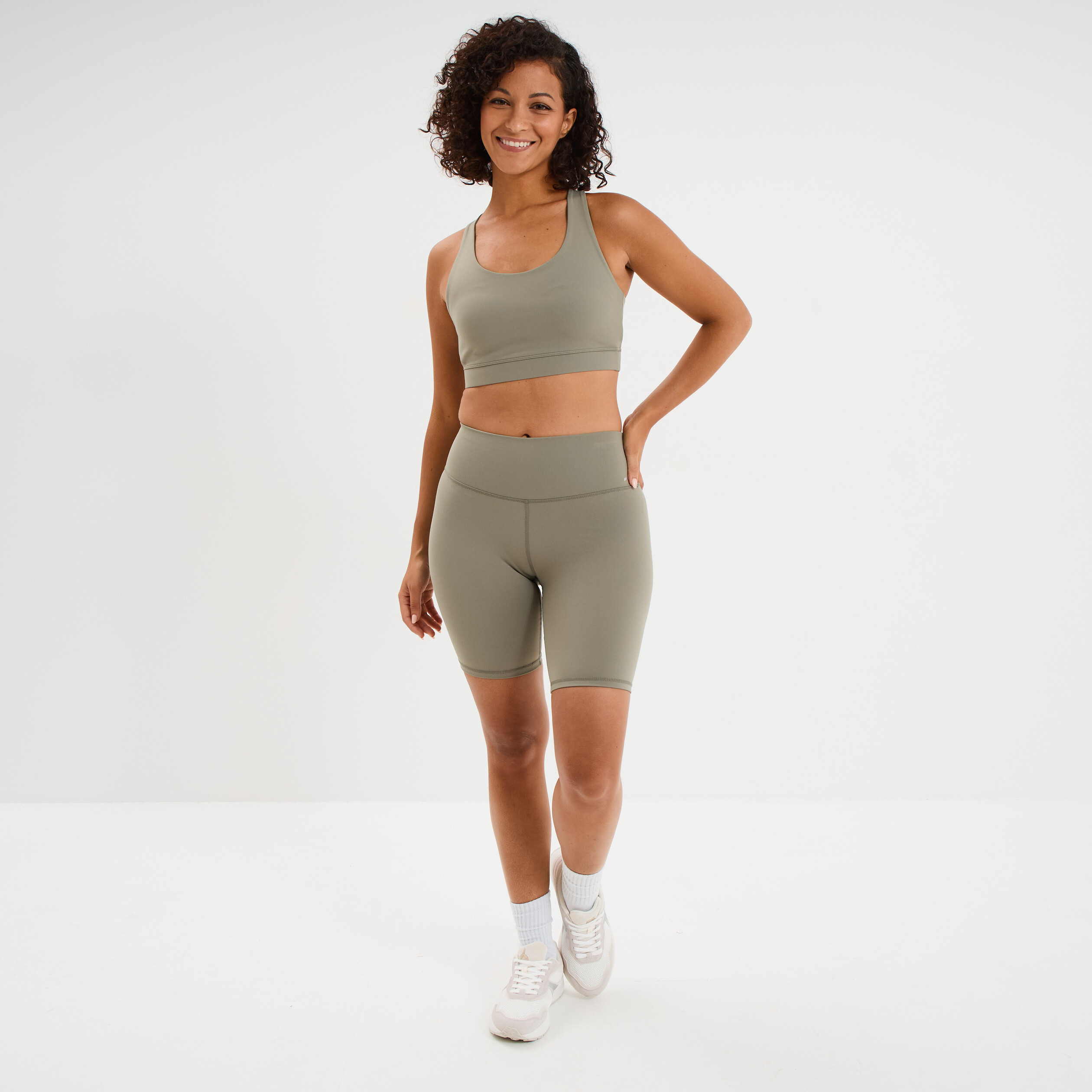 Brassi&egrave;re de sport dos nageur vert kaki femme