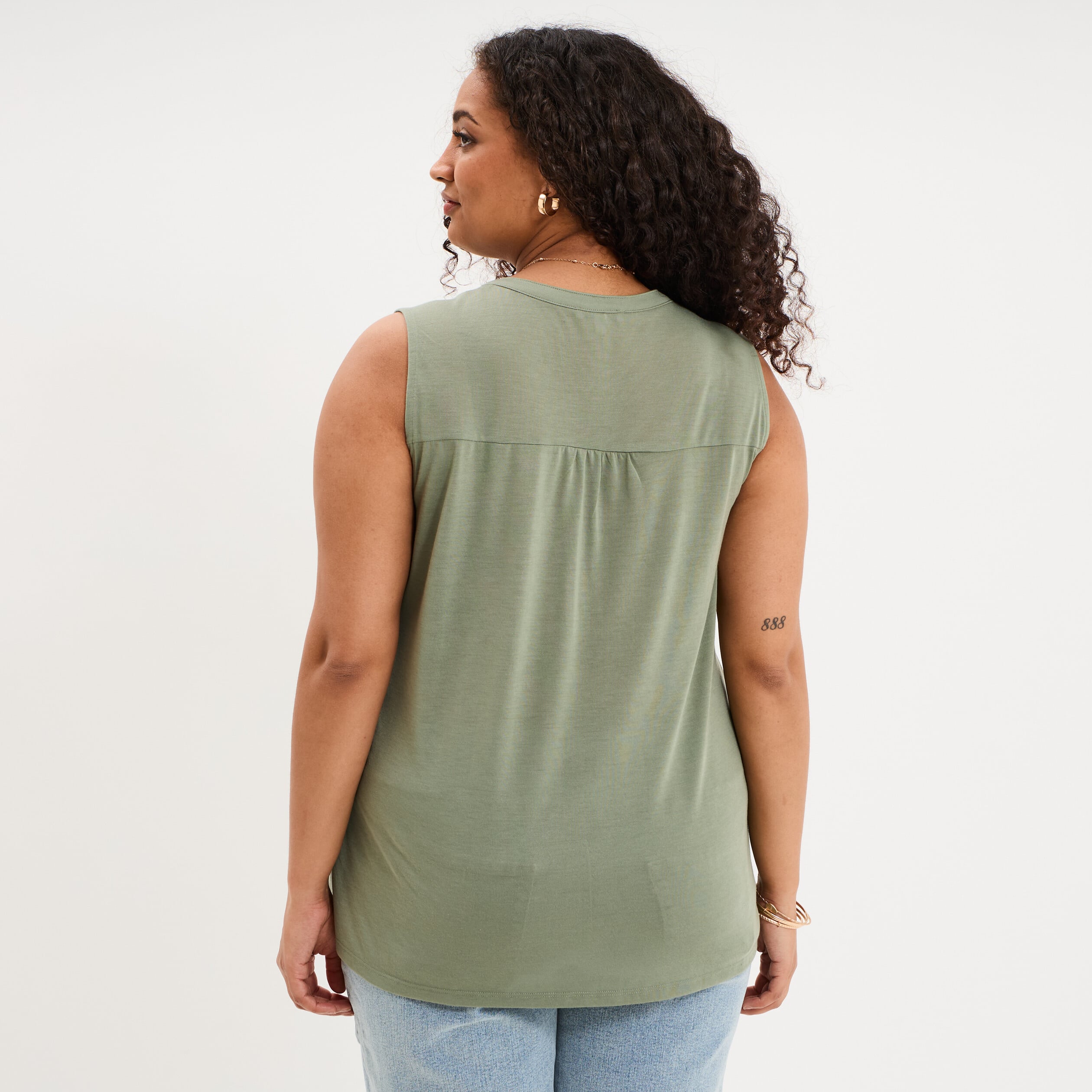 D&eacute;bardeur col tunisien vert kaki femme grande taille