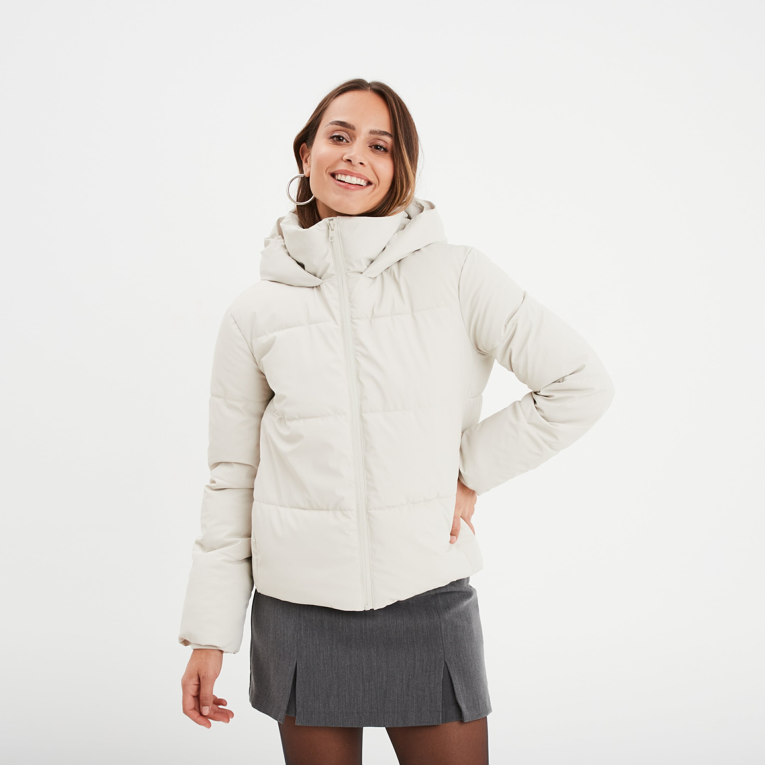 Doudoune courte imperm&eacute;able &agrave; capuche ivoire femme