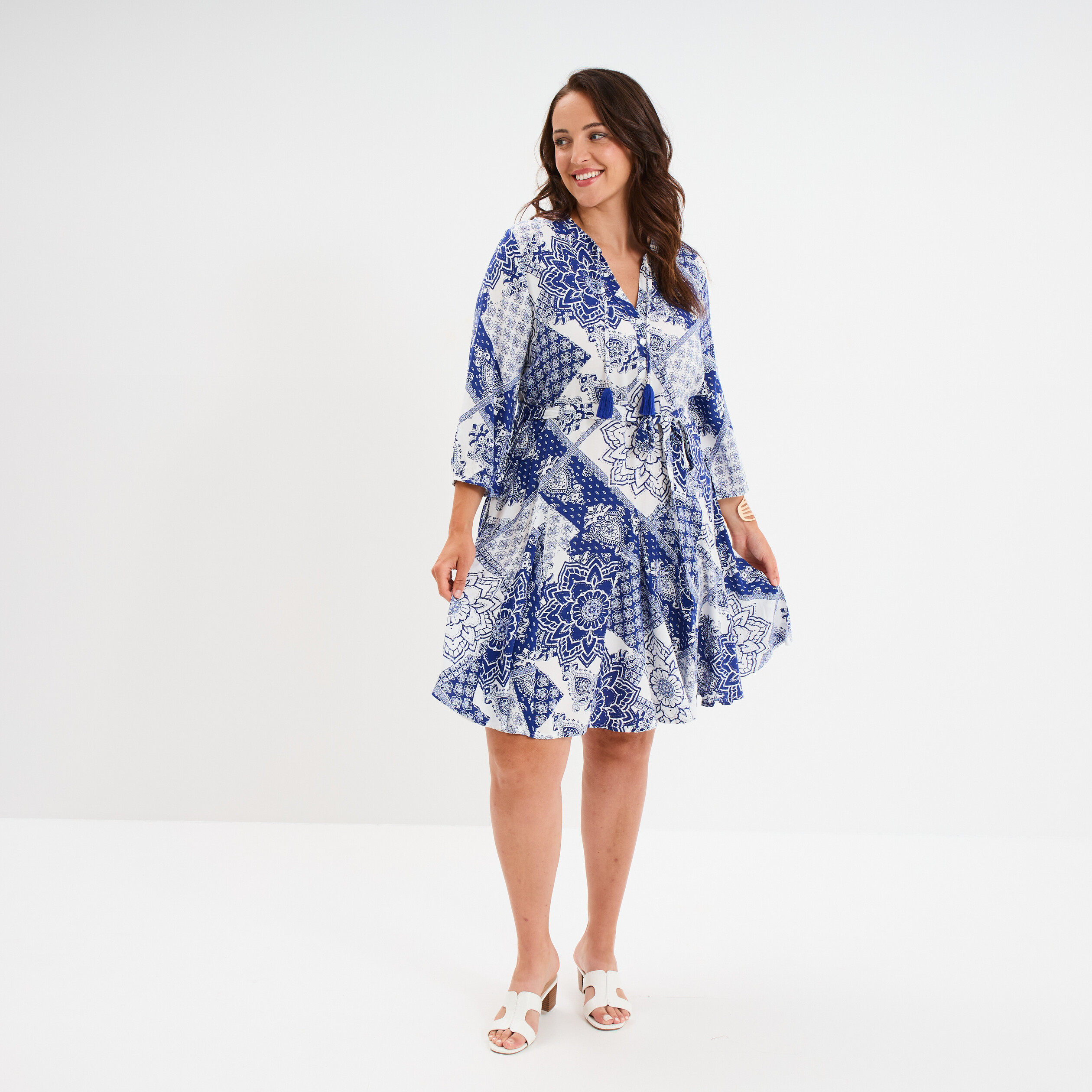 robe fluide evasee col tunisien bleu femmegt Robe fluide évasée col tunisien bleu femme grande taille