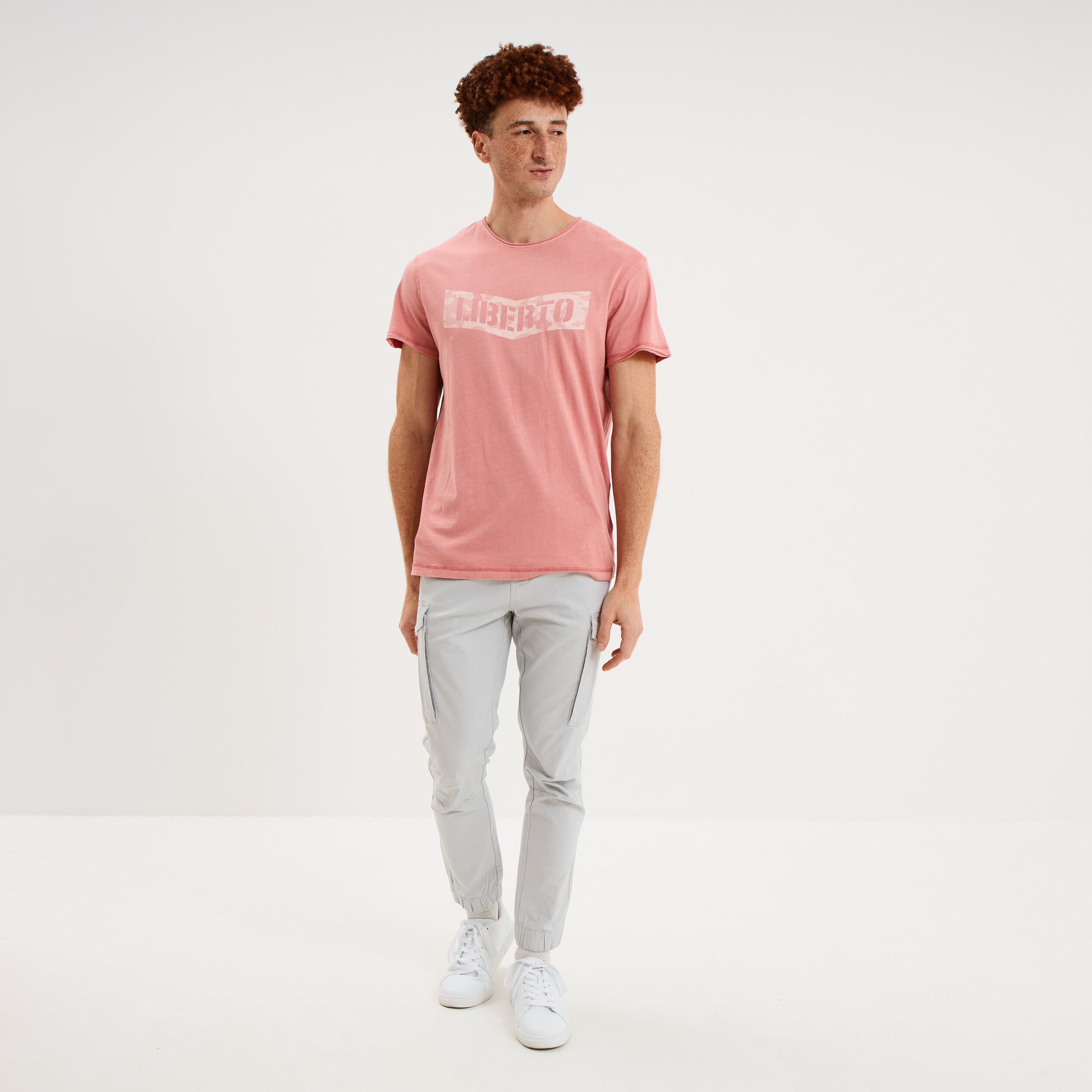 T-shirt manches courtes coton d&eacute;lav&eacute; vieux rose homme