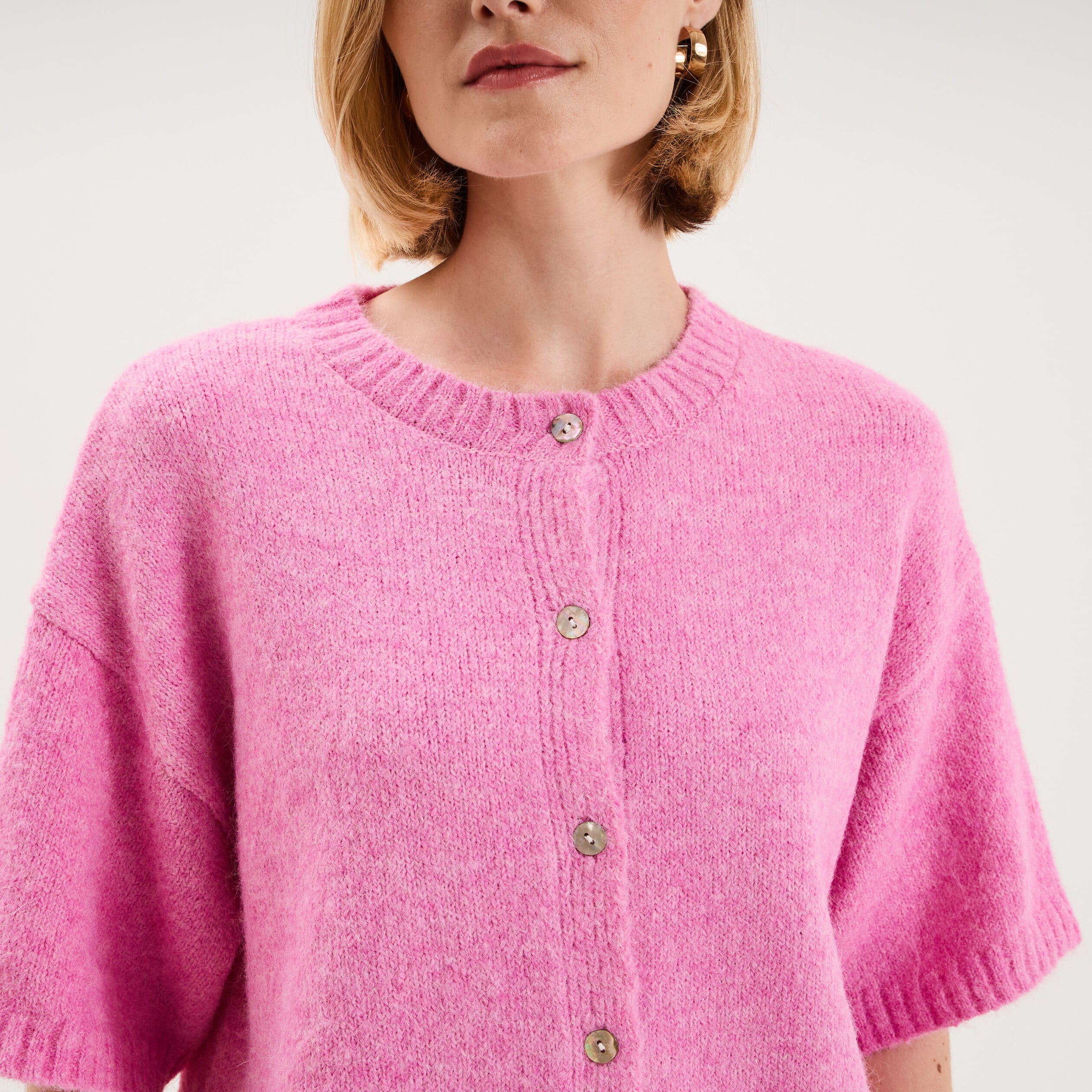 Gilet boutonn&eacute; manches courtes col rond rose femme