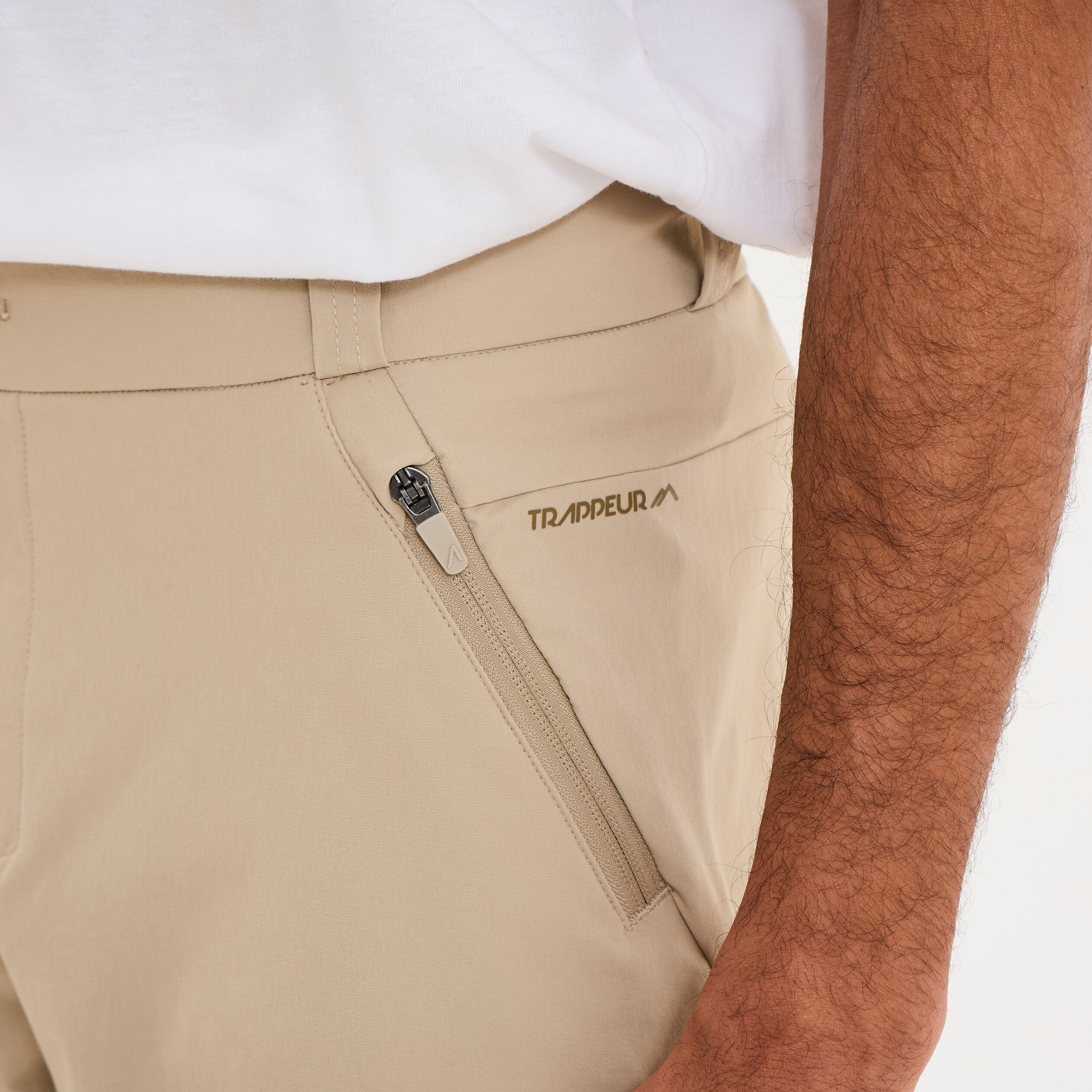 Short droit stretch poches zipp&eacute;es beige homme