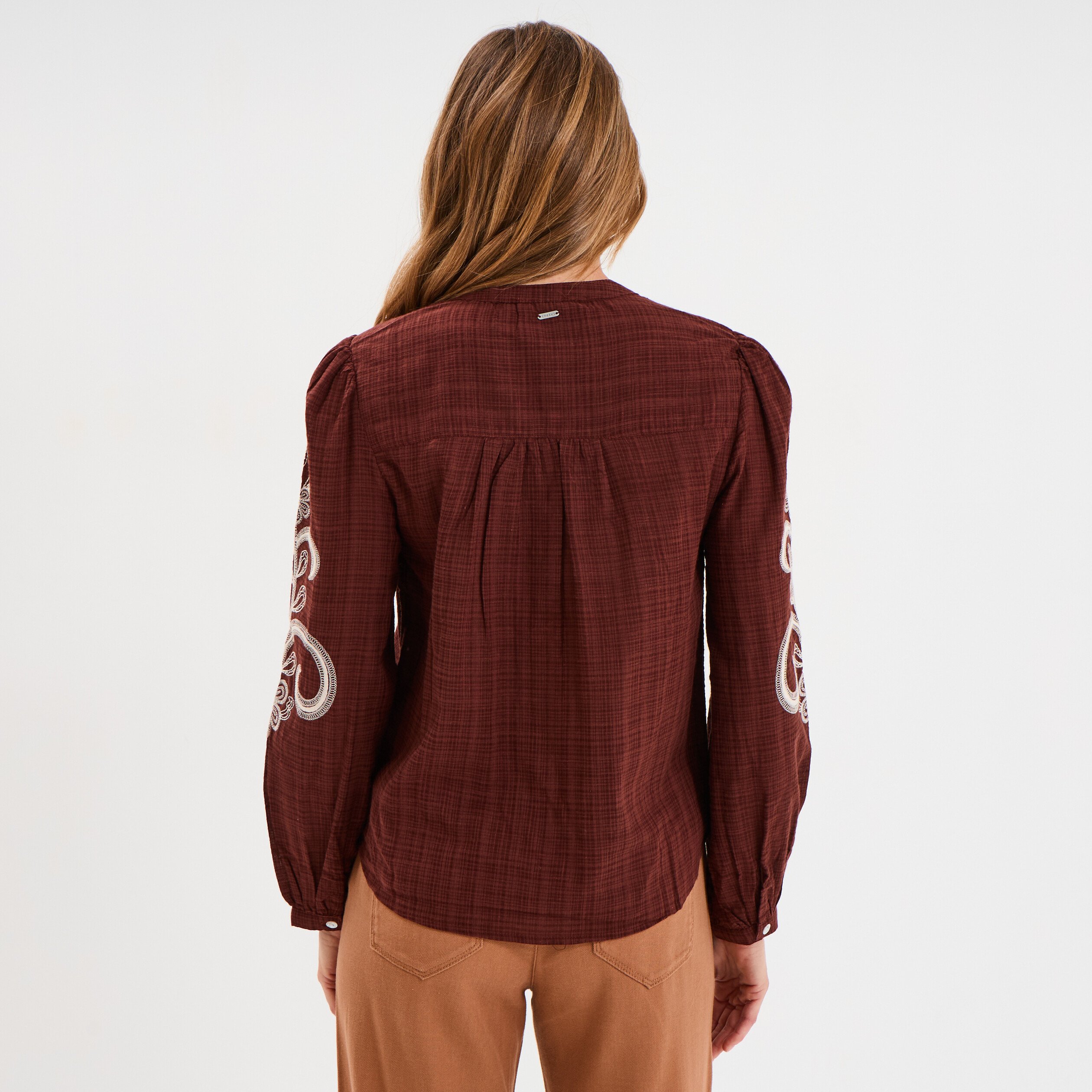 blouse col tunisien manches brodees marron femme Blouse col tunisien manches brodées marron femme