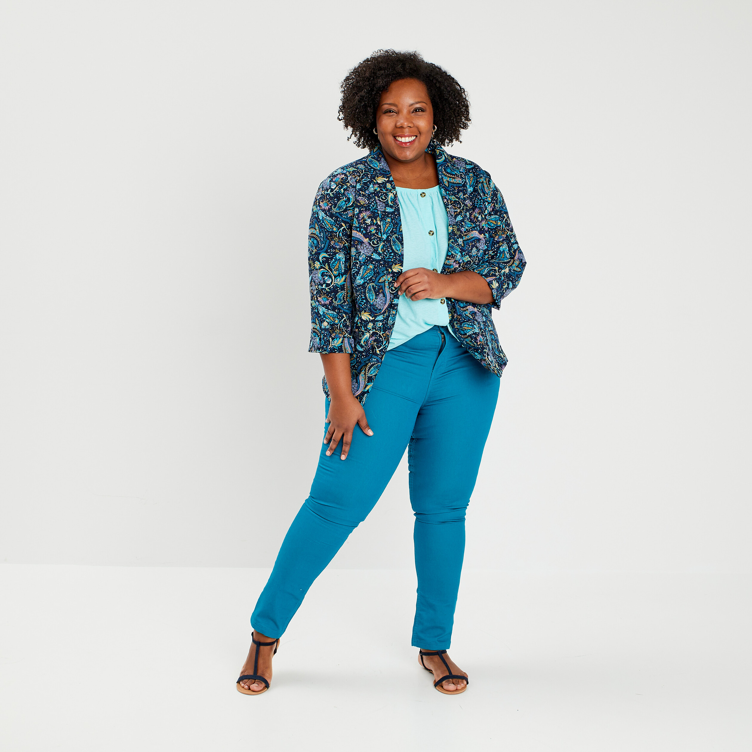 pantalon slim taille haute et elastiquee bleu canard femmegt Pantalon slim taille haute et élastiquée bleu canard femme grande taille
