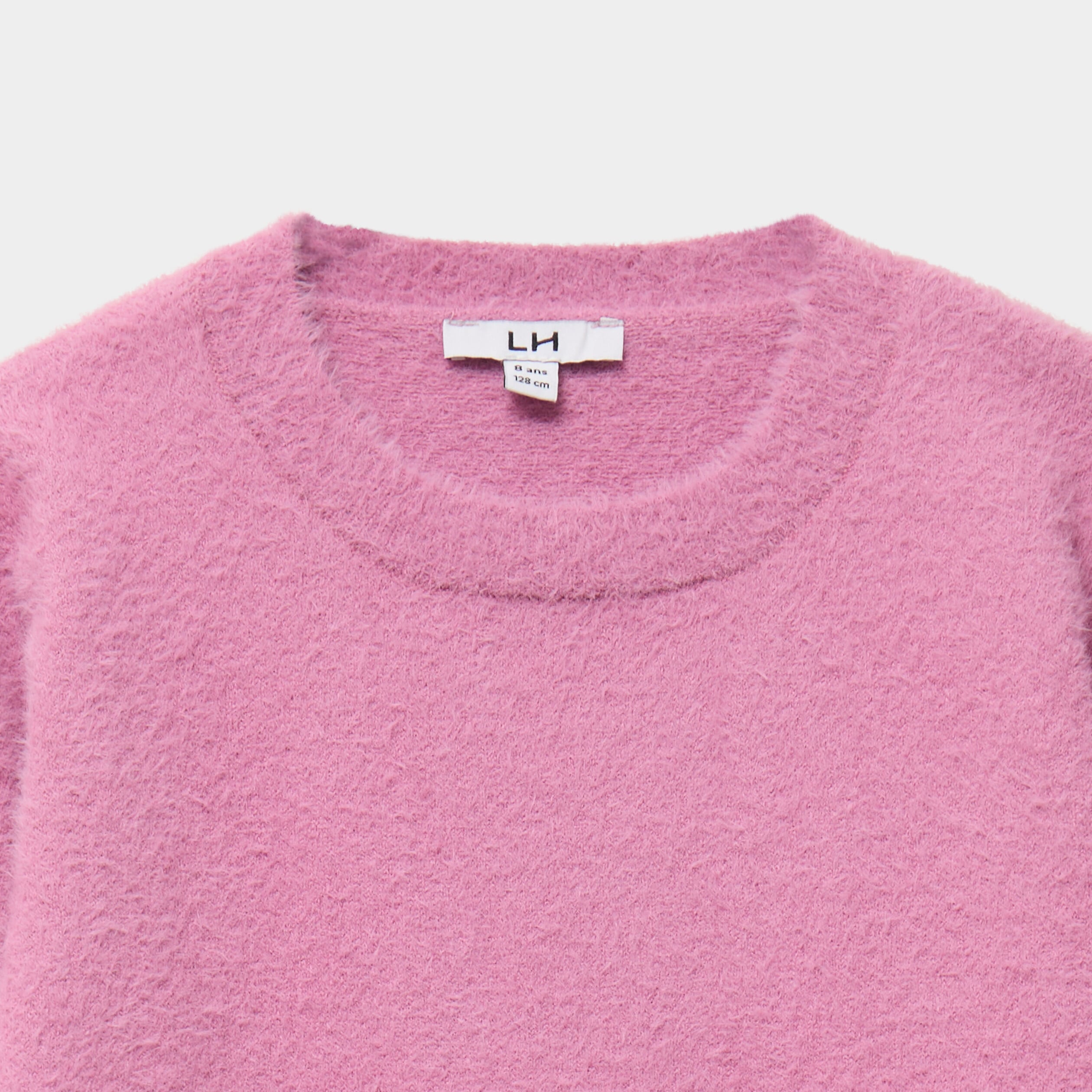 Pull mailles duveteuses manches longues rose poudr&eacute;e fille