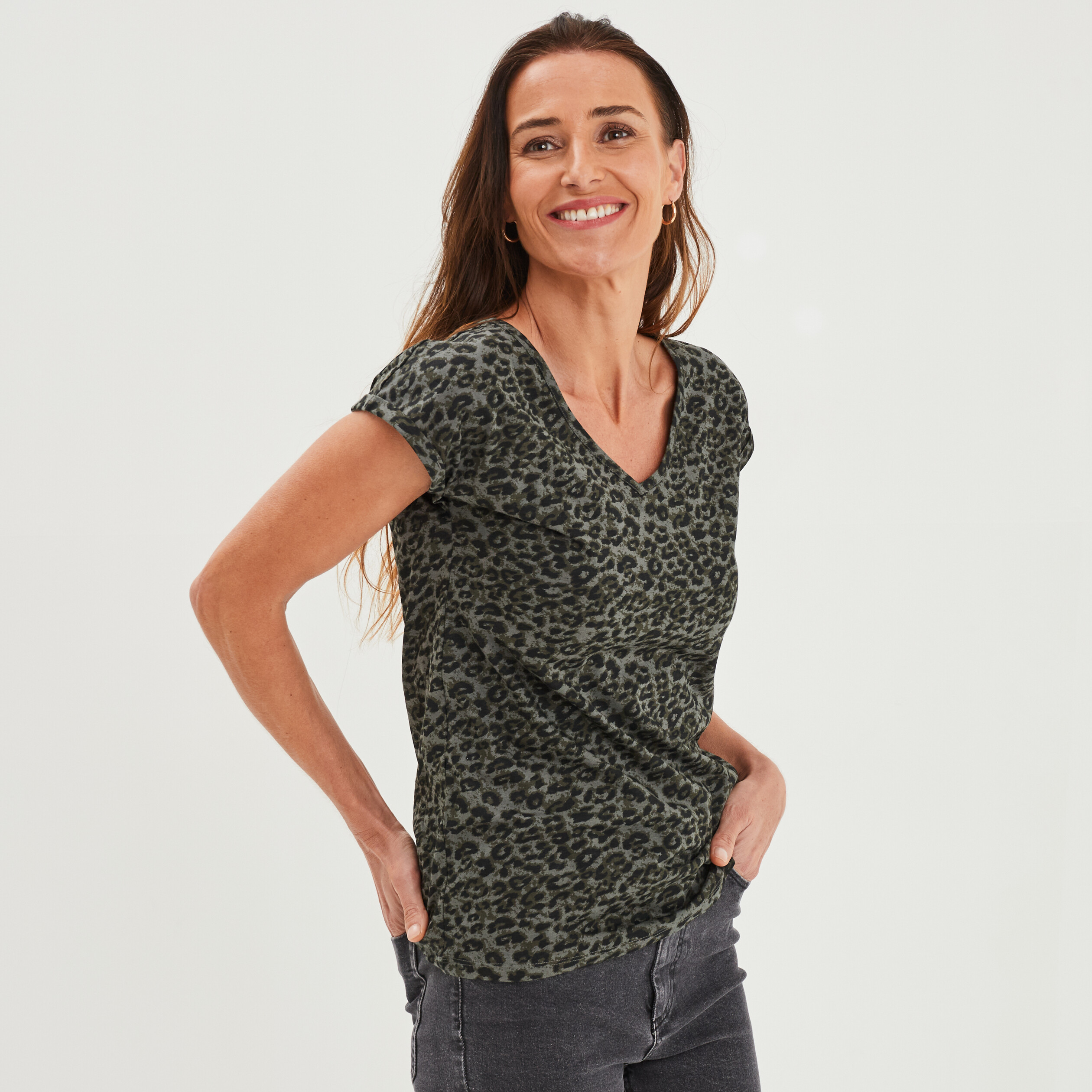 t shirt col en v manches courtes liberto vert kaki femme T-shirt col en V manches courtes Liberto vert kaki femme