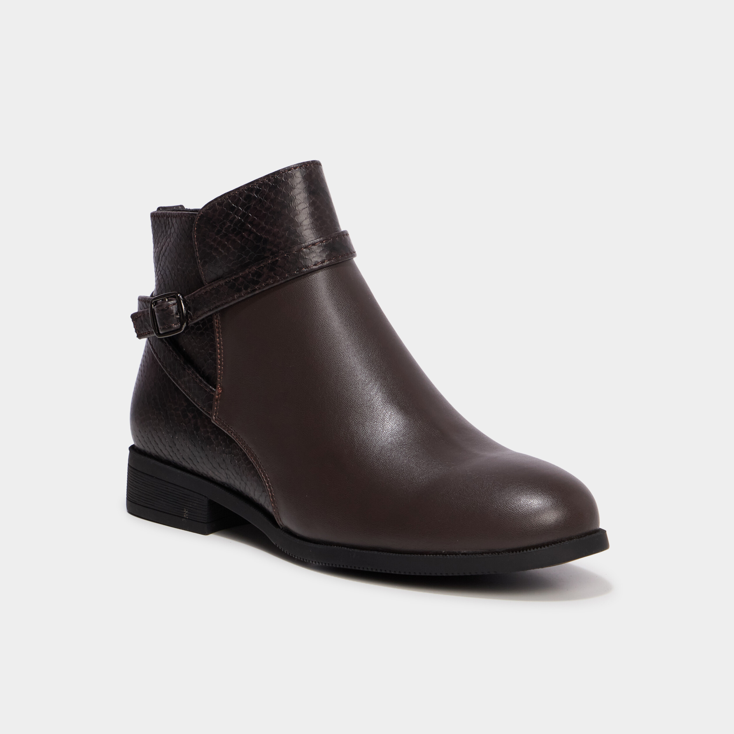 Boots &agrave; talons et boucles marron fonc&eacute; femme