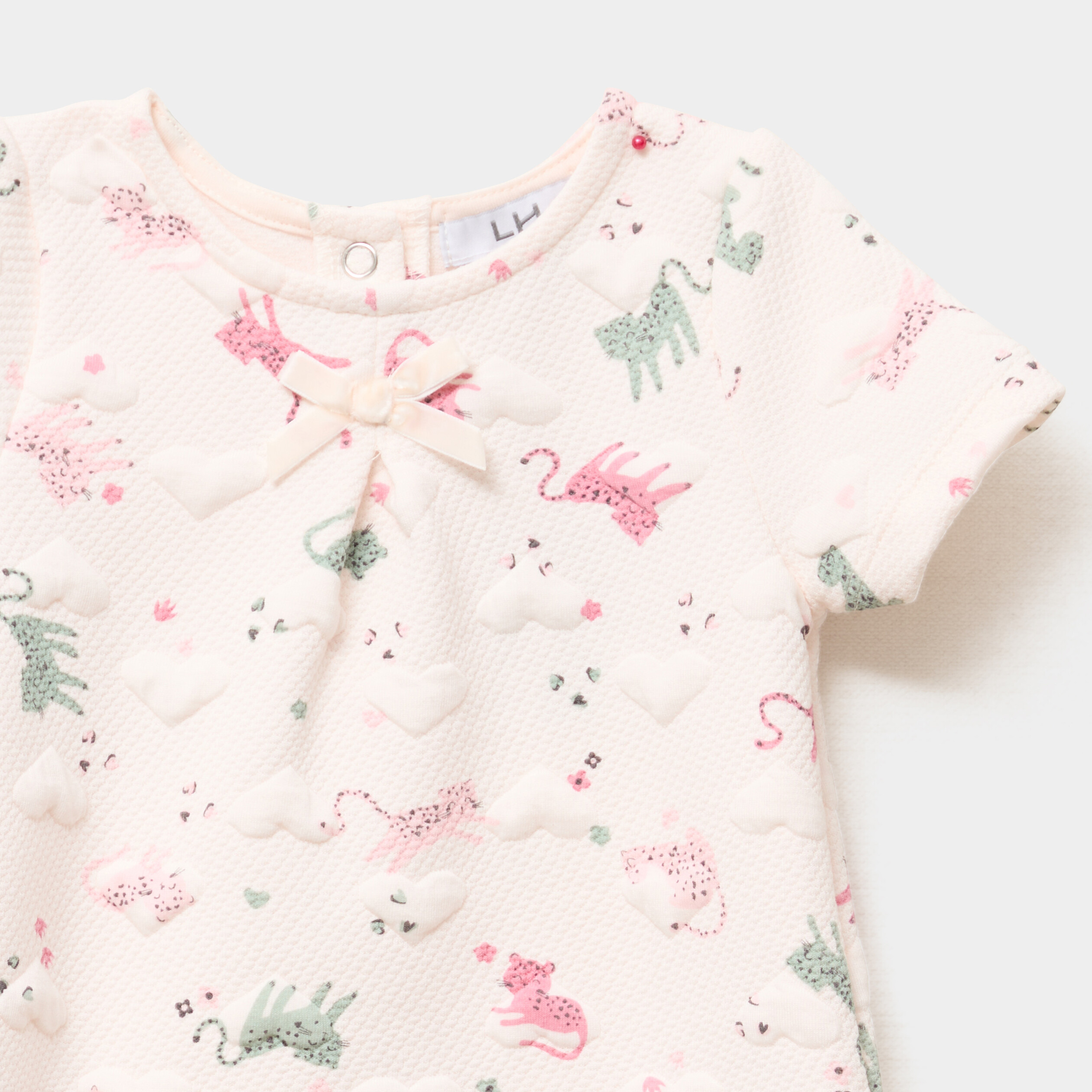 robe effet matelasse manches courtes creme bebef Robe effet matelassé manches courtes creme bébé fille