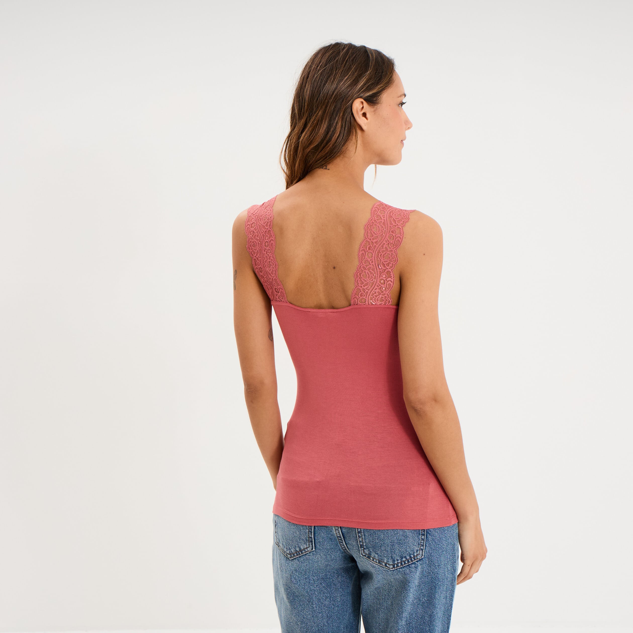 D&eacute;bardeur ajust&eacute; avec dentelle col V vieux rose femme