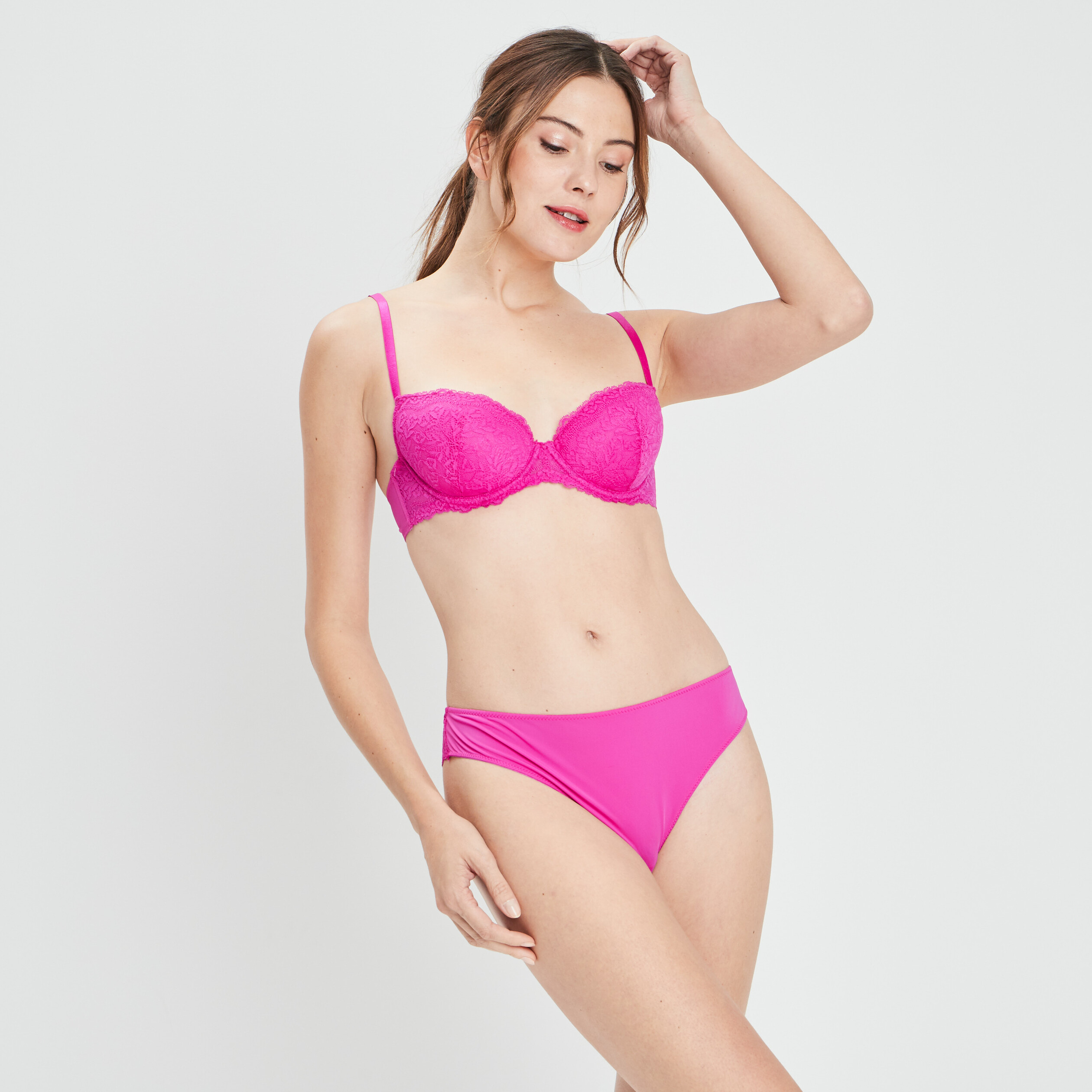 tanga avec micro dentelle rose fushia femme Tanga avec micro dentelle rose fushia femme