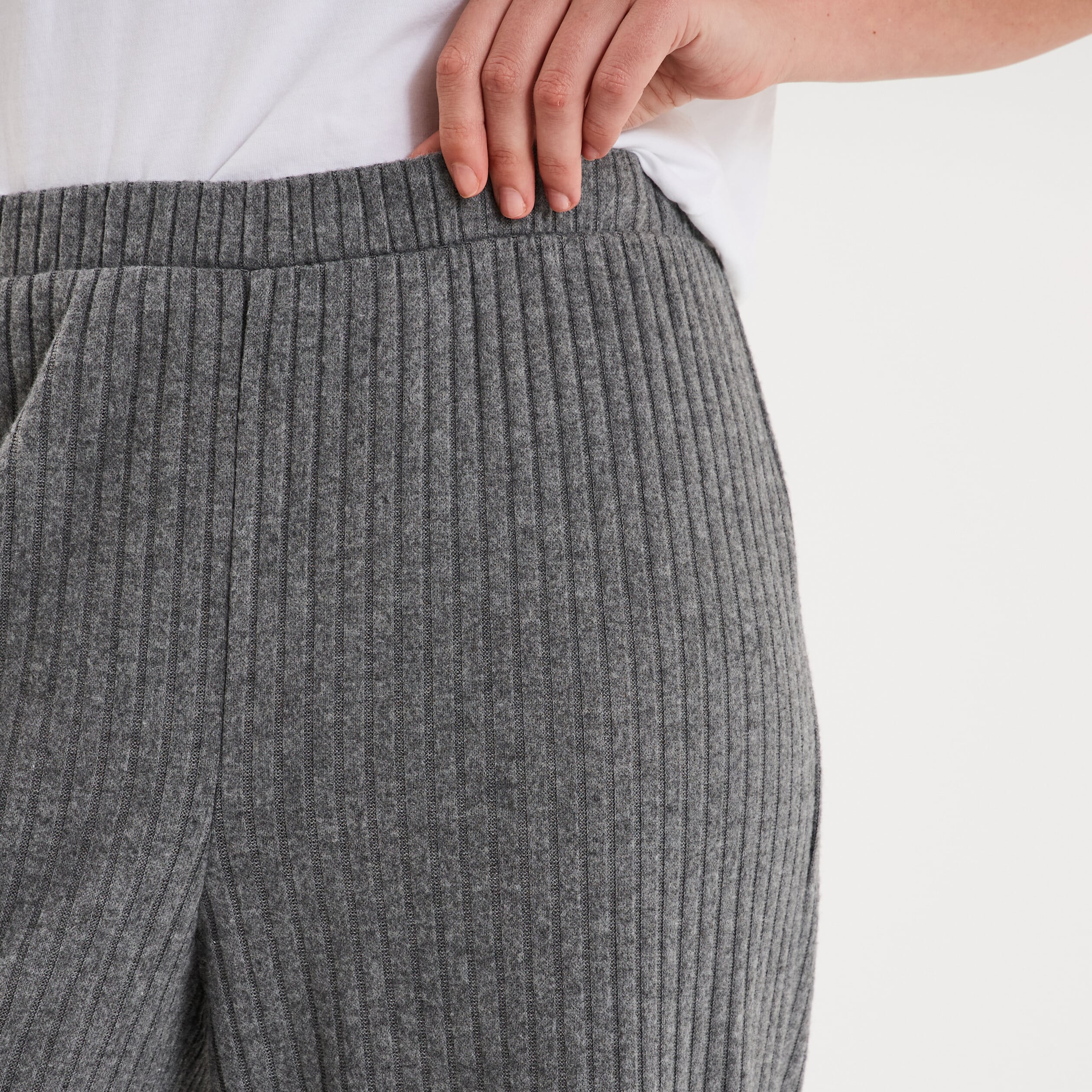 Bas de pyjama large c&ocirc;tel&eacute; long gris fonc&eacute; femme