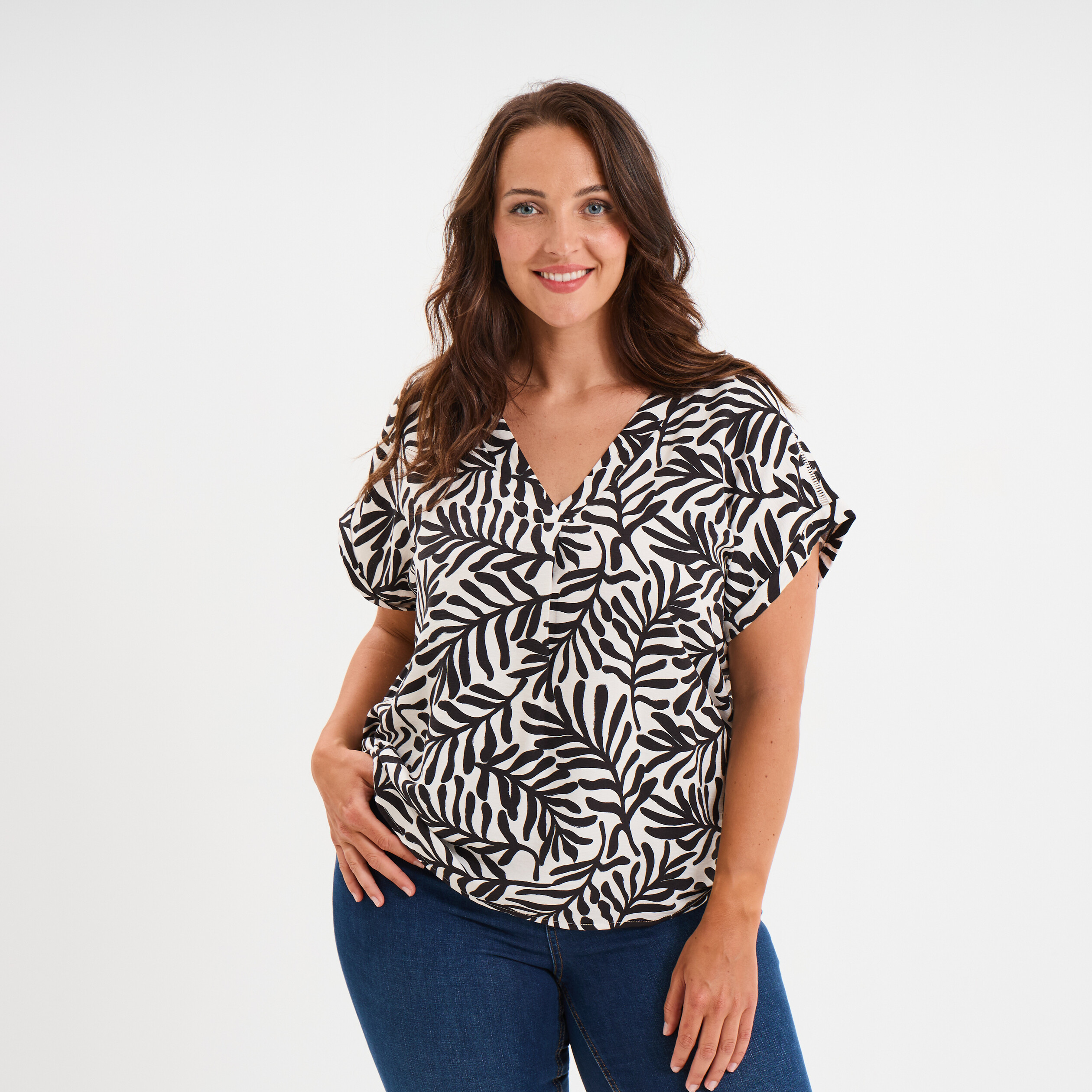 blouse col en v manches courtes blanc femmegt Blouse col en V manches courtes blanc femme grande taille