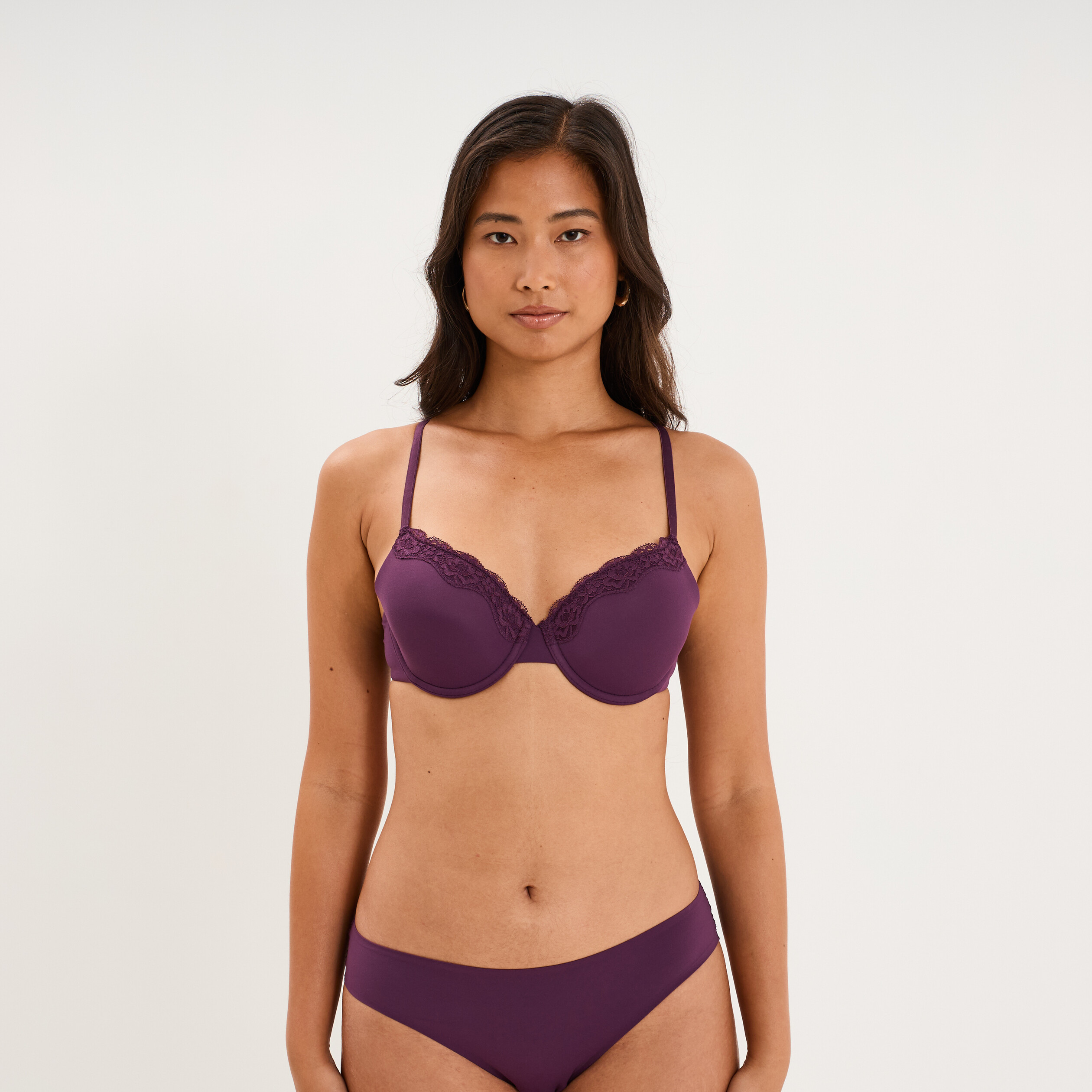 Soutien-gorge embo&icirc;tant padd&eacute; dentelle prune femme