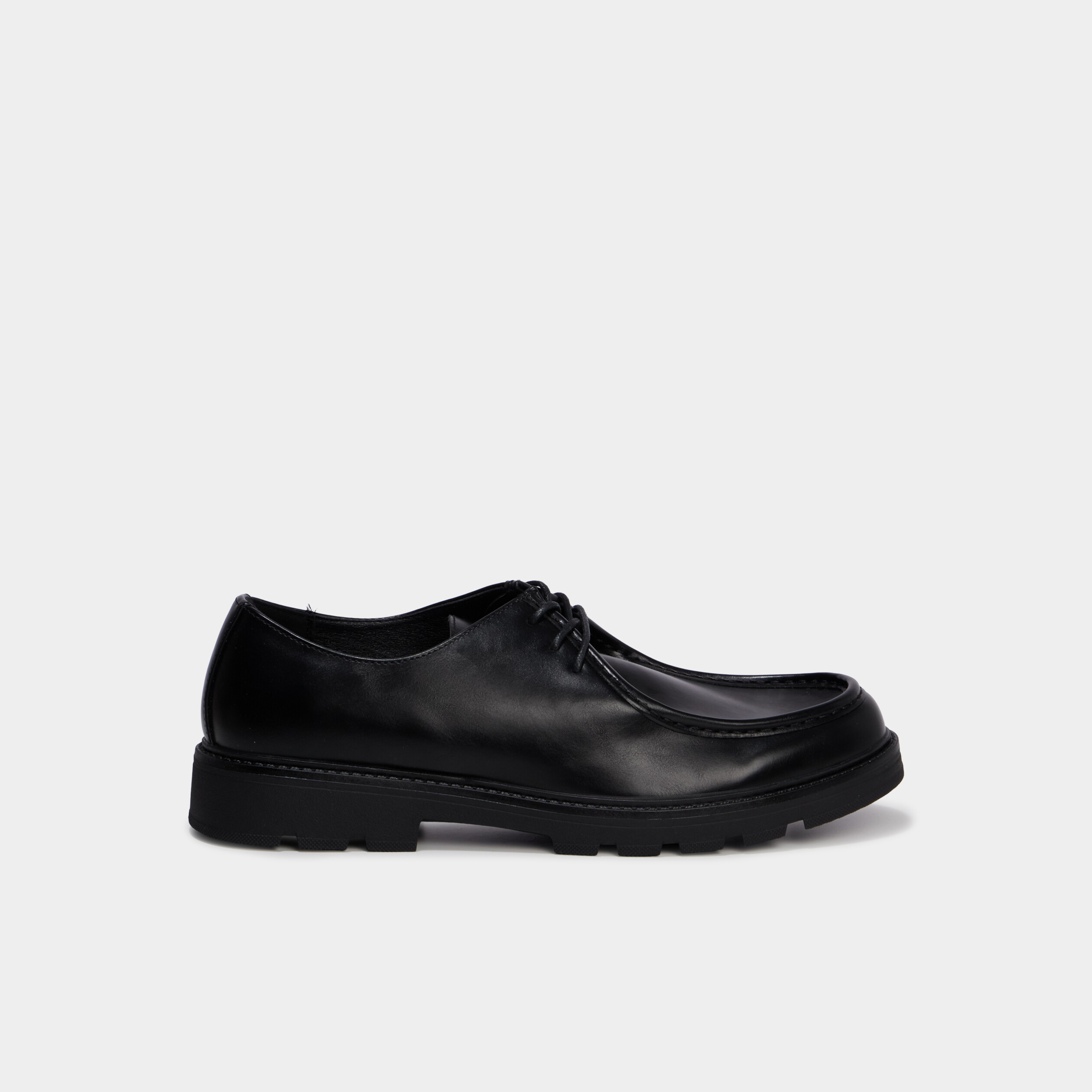 Derbies crant&eacute;es noir homme