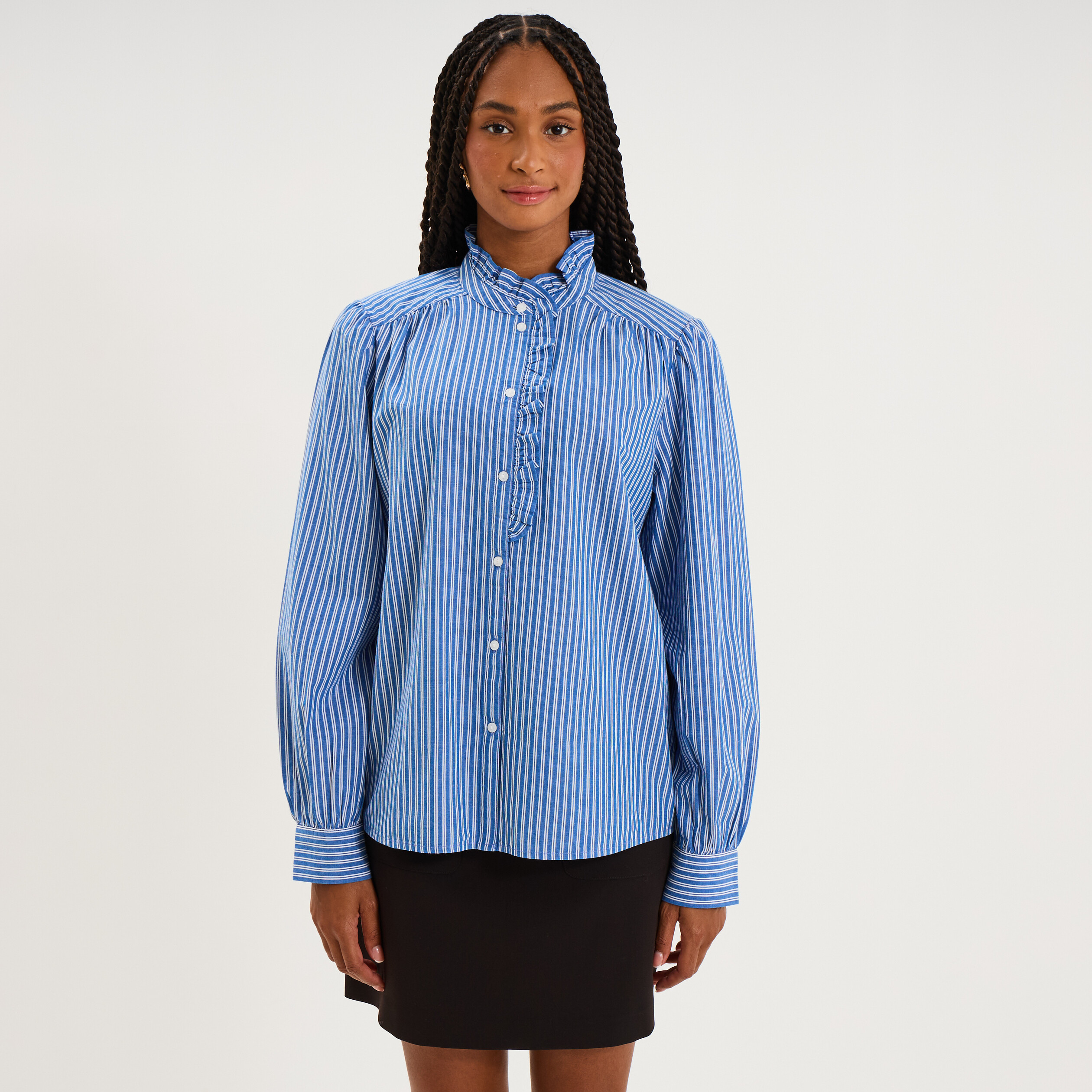 Blouse col montant &agrave; volants coton bleu femme
