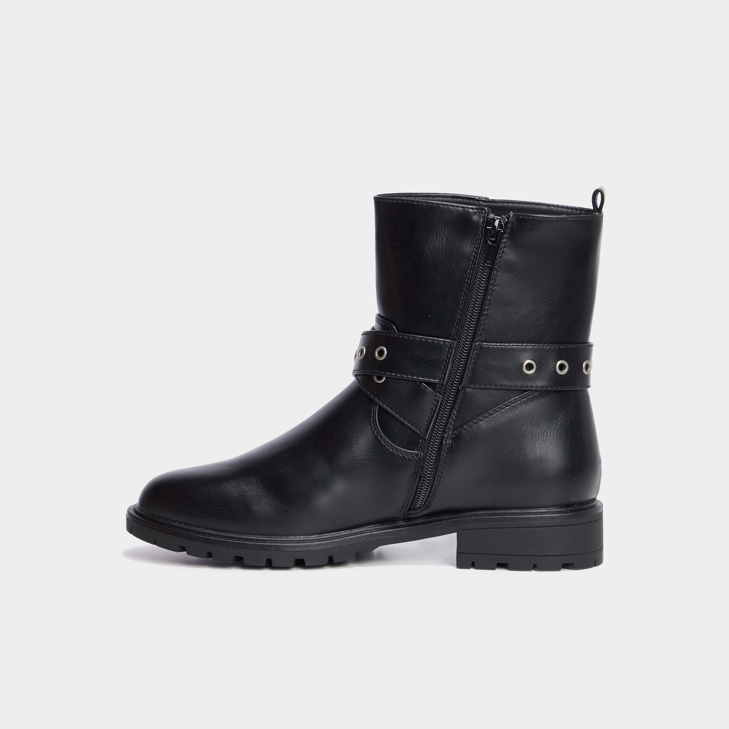 Bottines &agrave; semelle crant&eacute;e talons plats noir femme