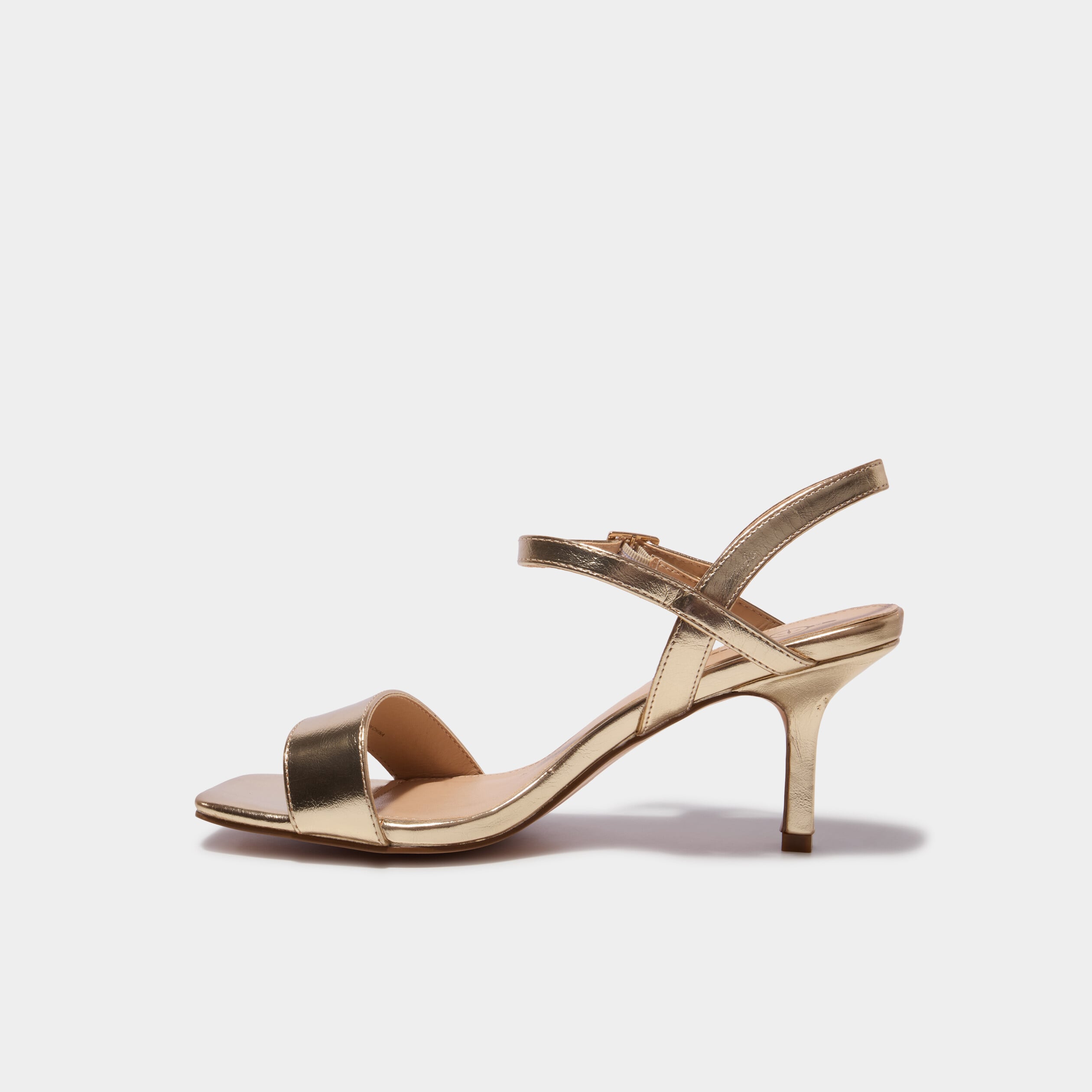 Sandales &agrave; talons aiguilles avec bride jaune or femme
