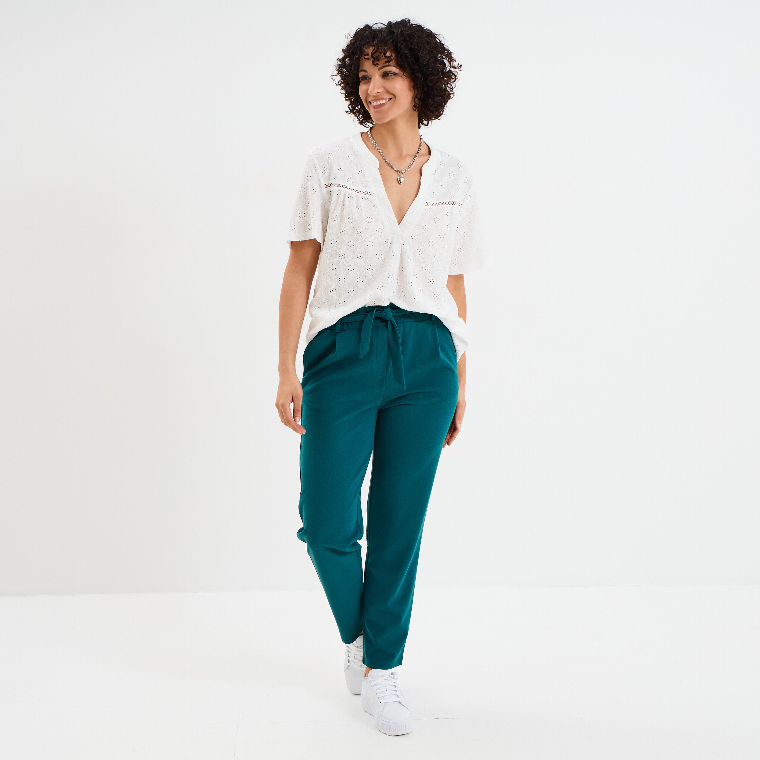 t shirt broderie anglaise col tunisien blanc femme T-shirt broderie anglaise col tunisien blanc femme