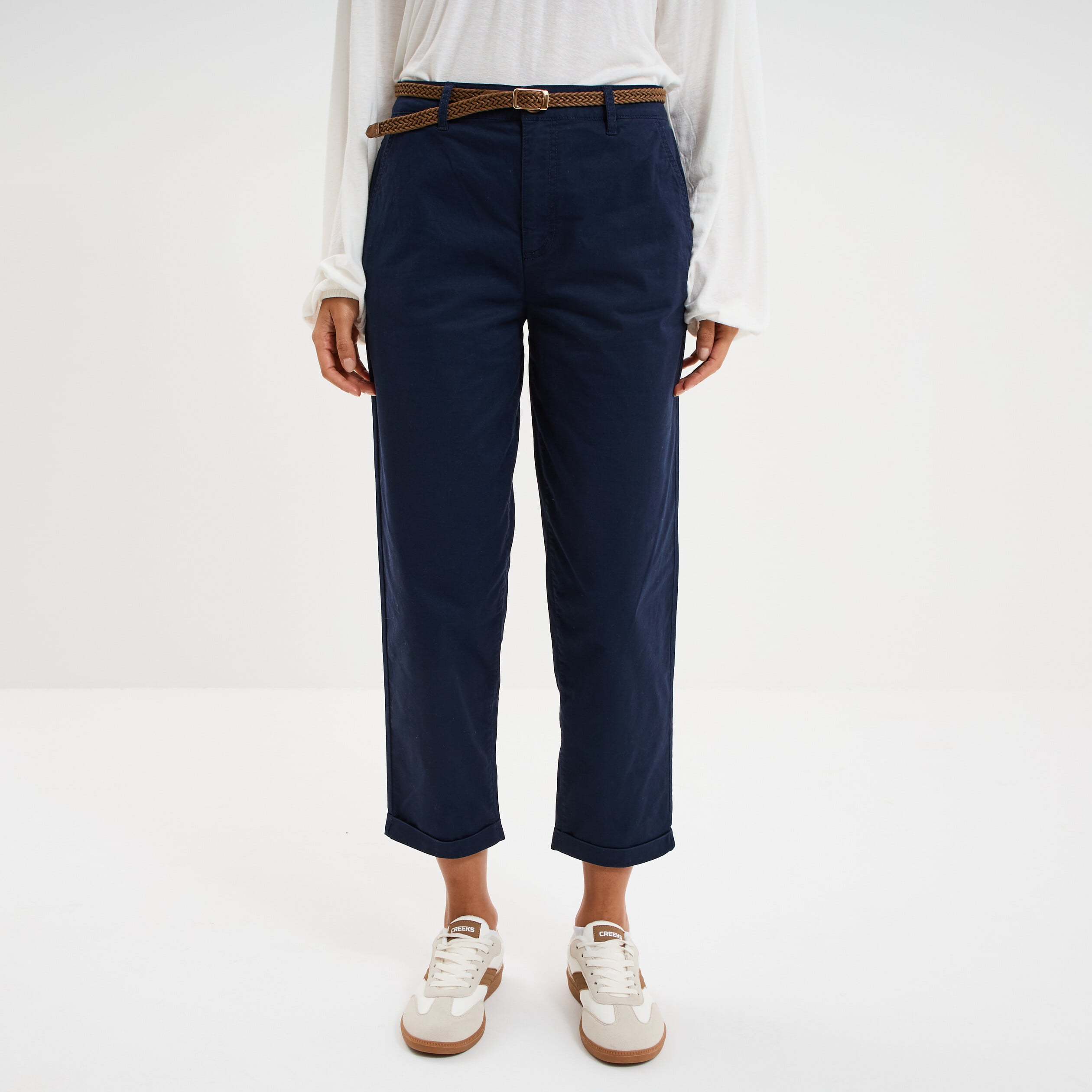 Pantalon chino regular ceinture tress&eacute;e bleu marine femme