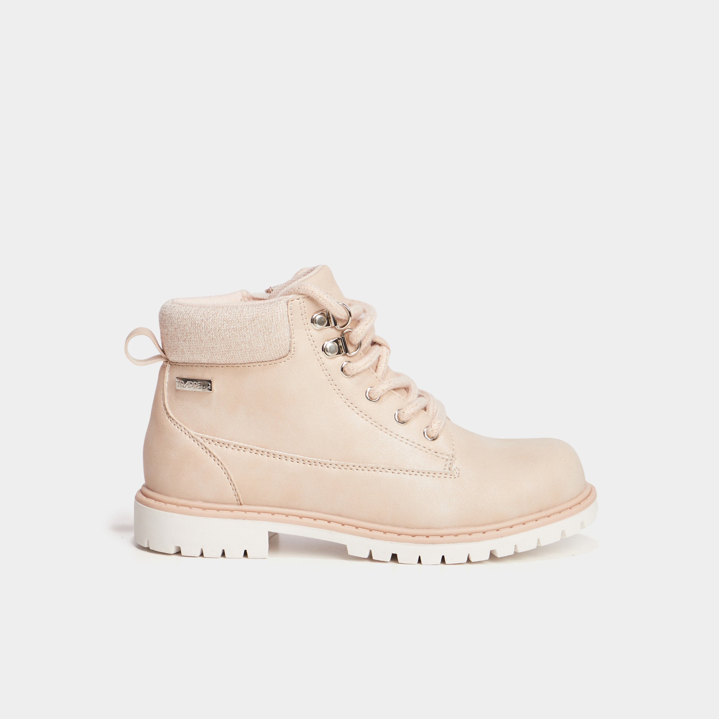 boots crantees a lacets trappeur rose clair fille Boots crantées à lacets Trappeur rose clair fille