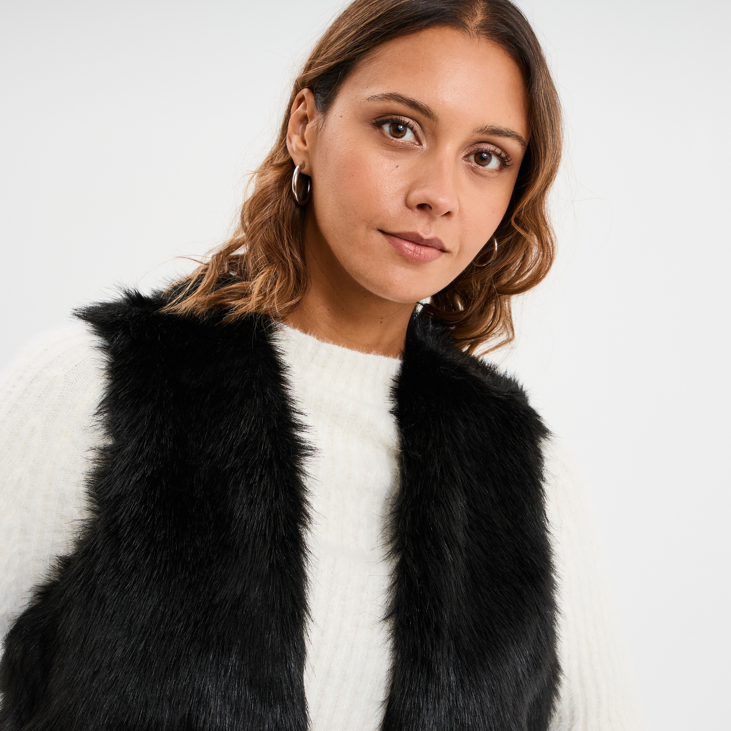 Veste fausse fourrure sans manches noir femme