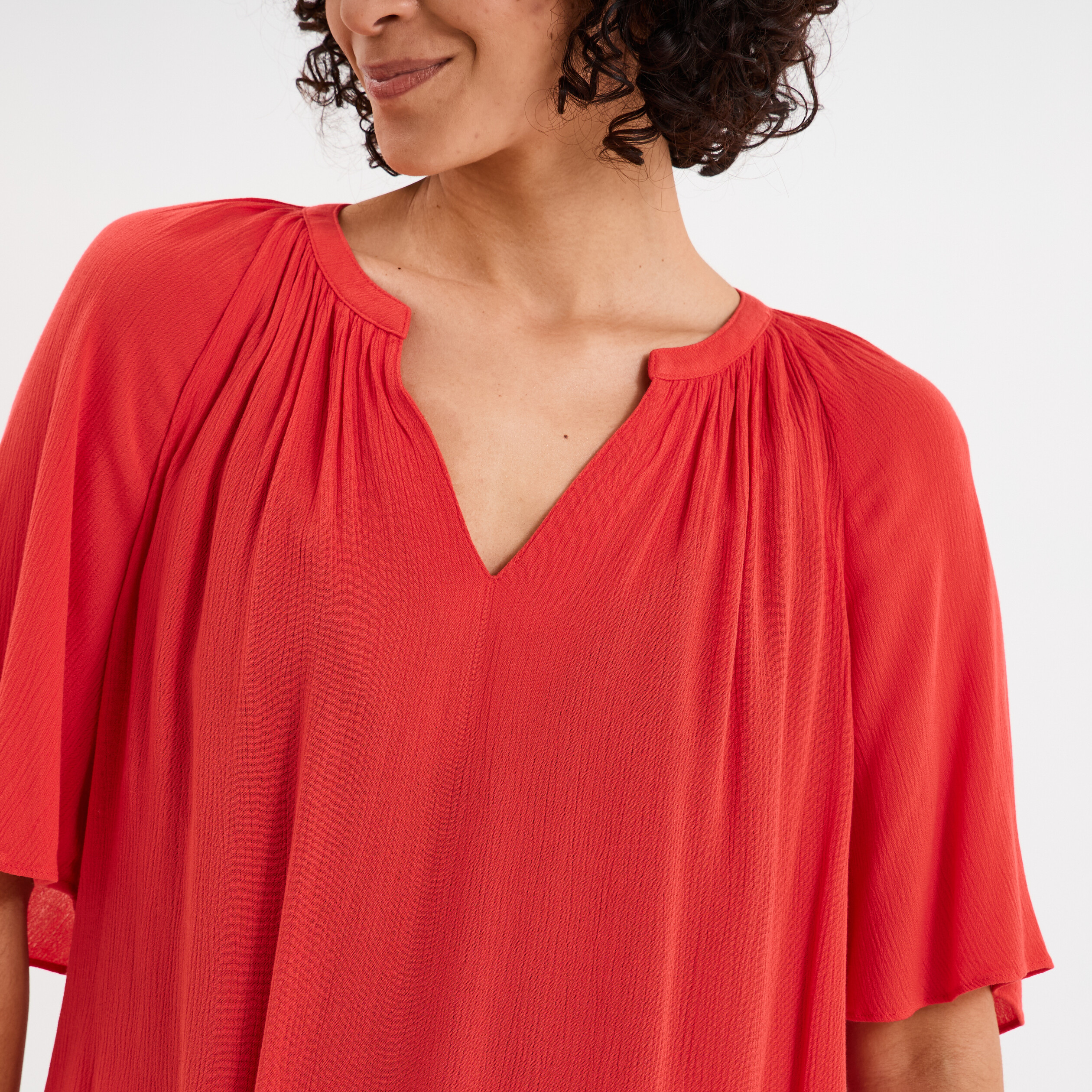 blouse manches papillons col tunisien rouge femme Blouse manches papillons col tunisien rouge femme