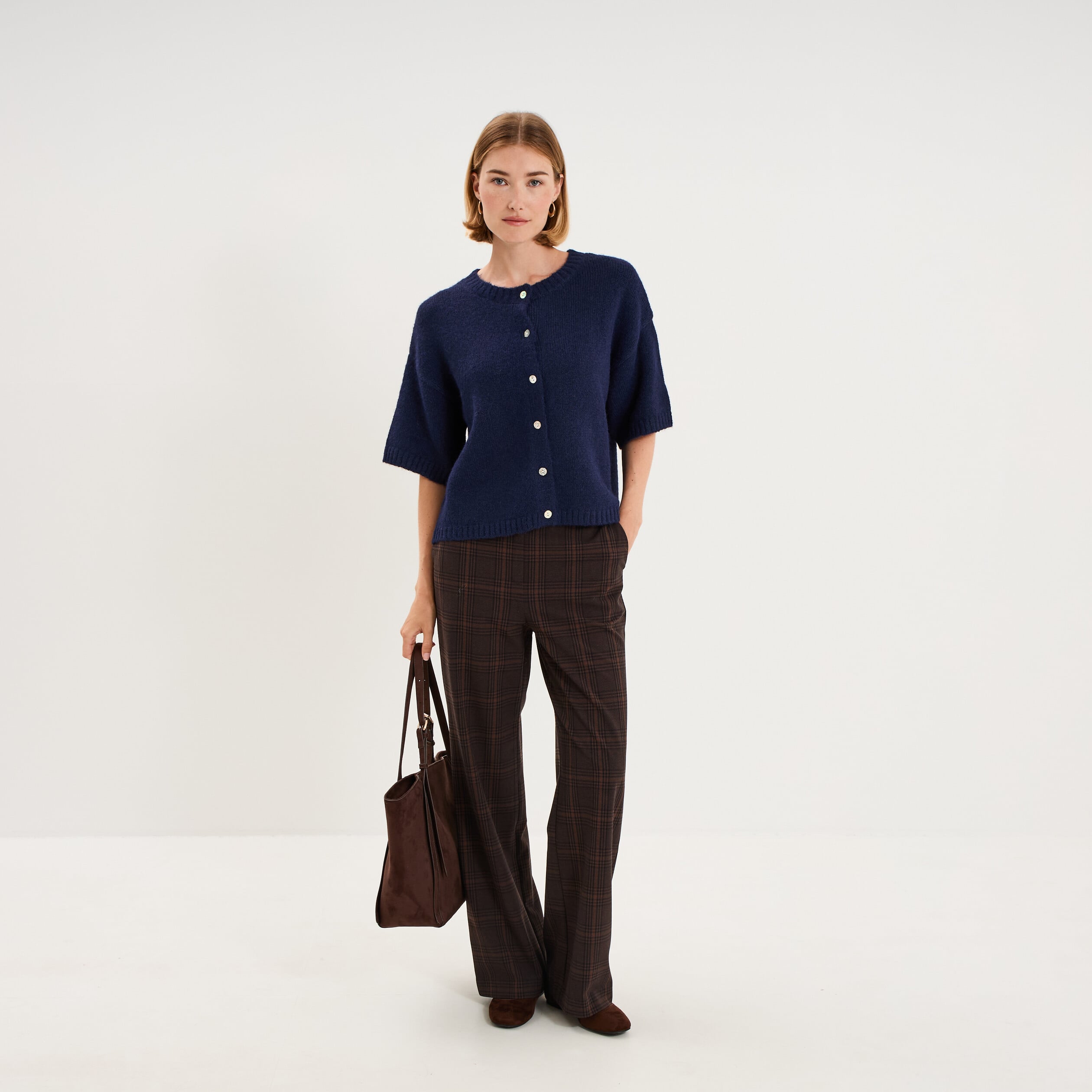 Gilet boutonn&eacute; manches courtes col rond bleu fonc&eacute; femme