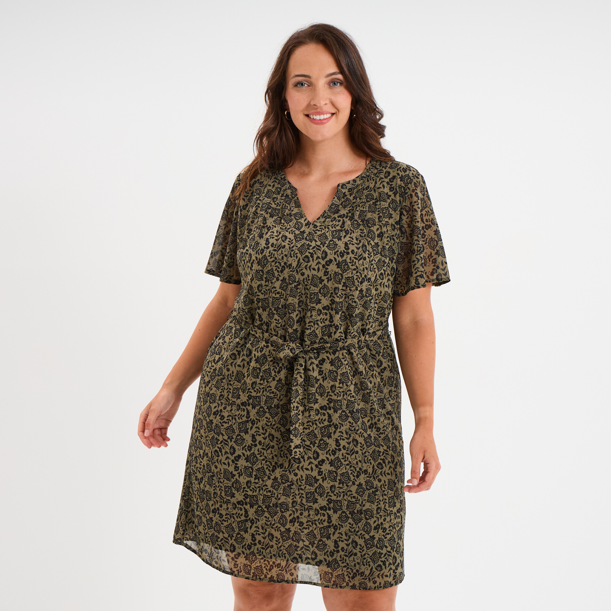 robe col tunisien manches courtes vert kaki femmegt Robe col tunisien manches courtes vert kaki femme grande taille