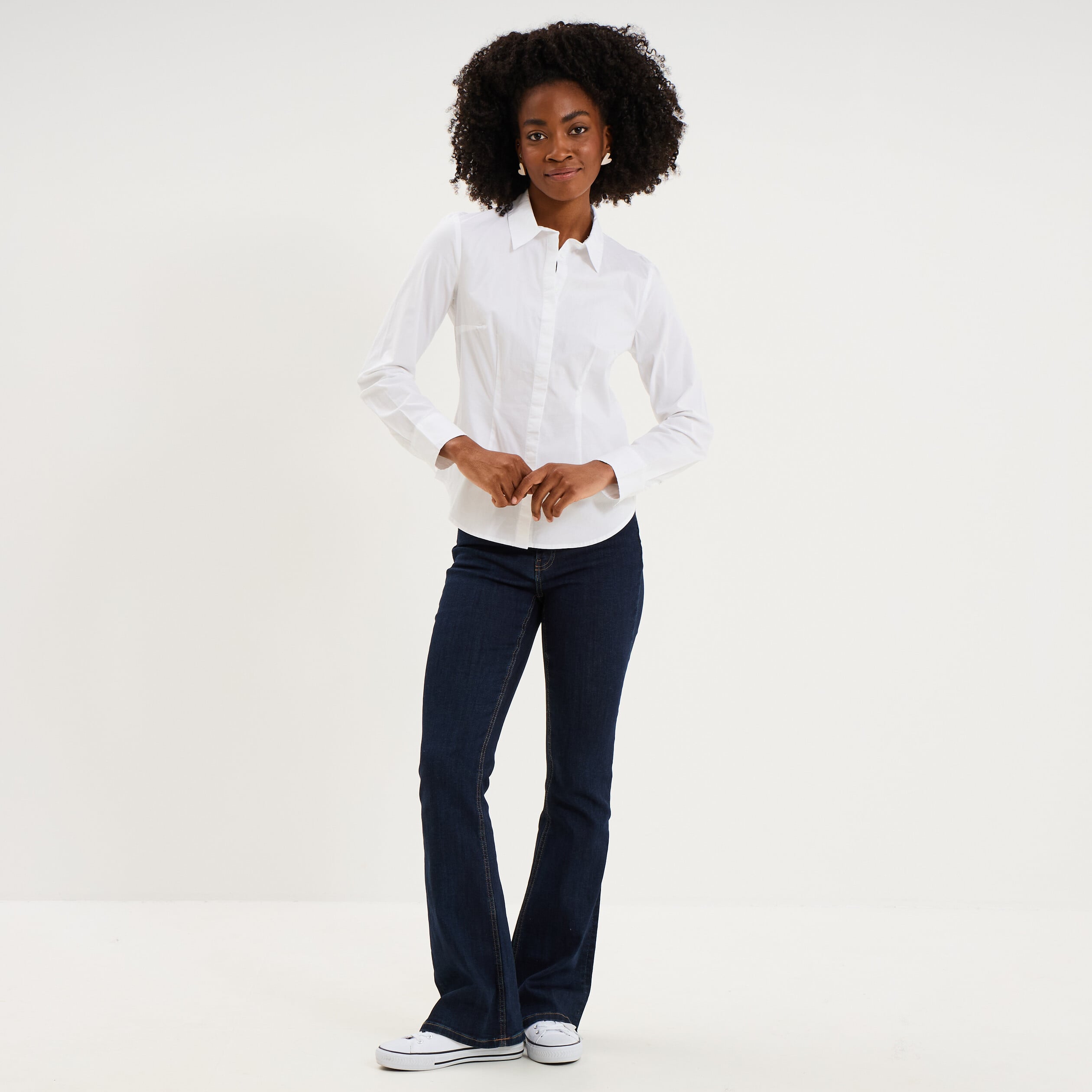 Chemise cintr&eacute;e manches longues blanc femme