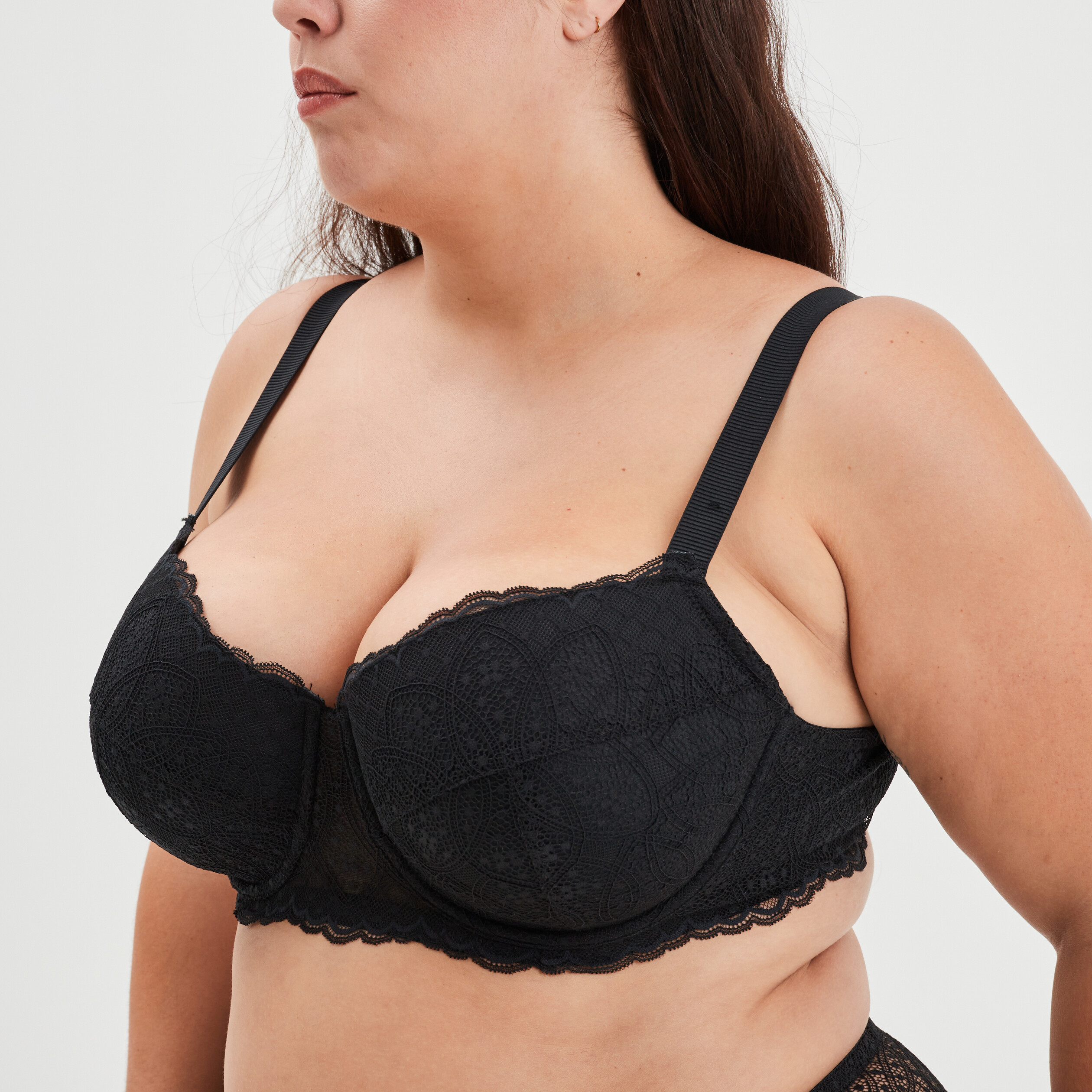 soutien gorge emboitant a dentelle izzie noir femmegt Soutien-gorge emboîtant à dentelle Izzie noir femme grande taille