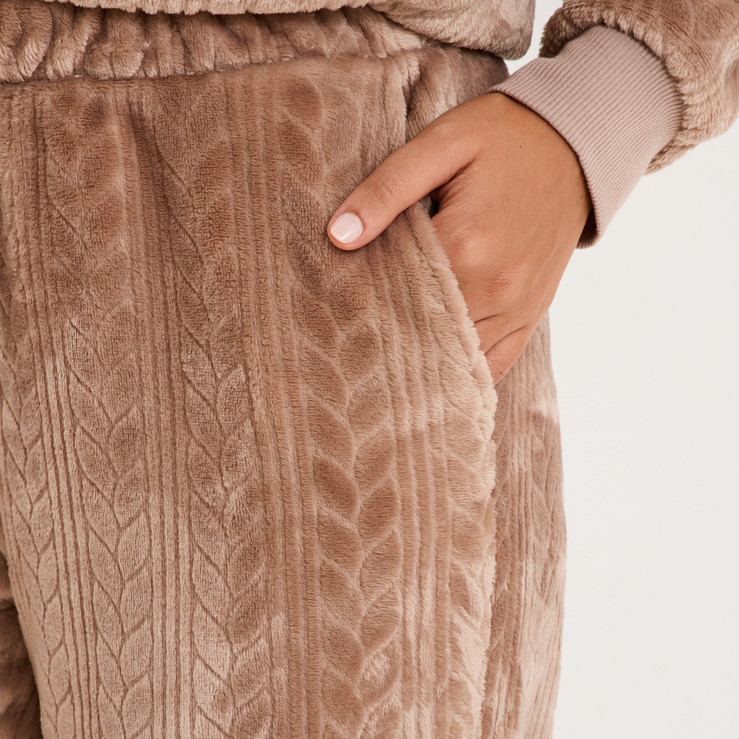 Pantalon effet polaire d&eacute;tails torsades beige femme