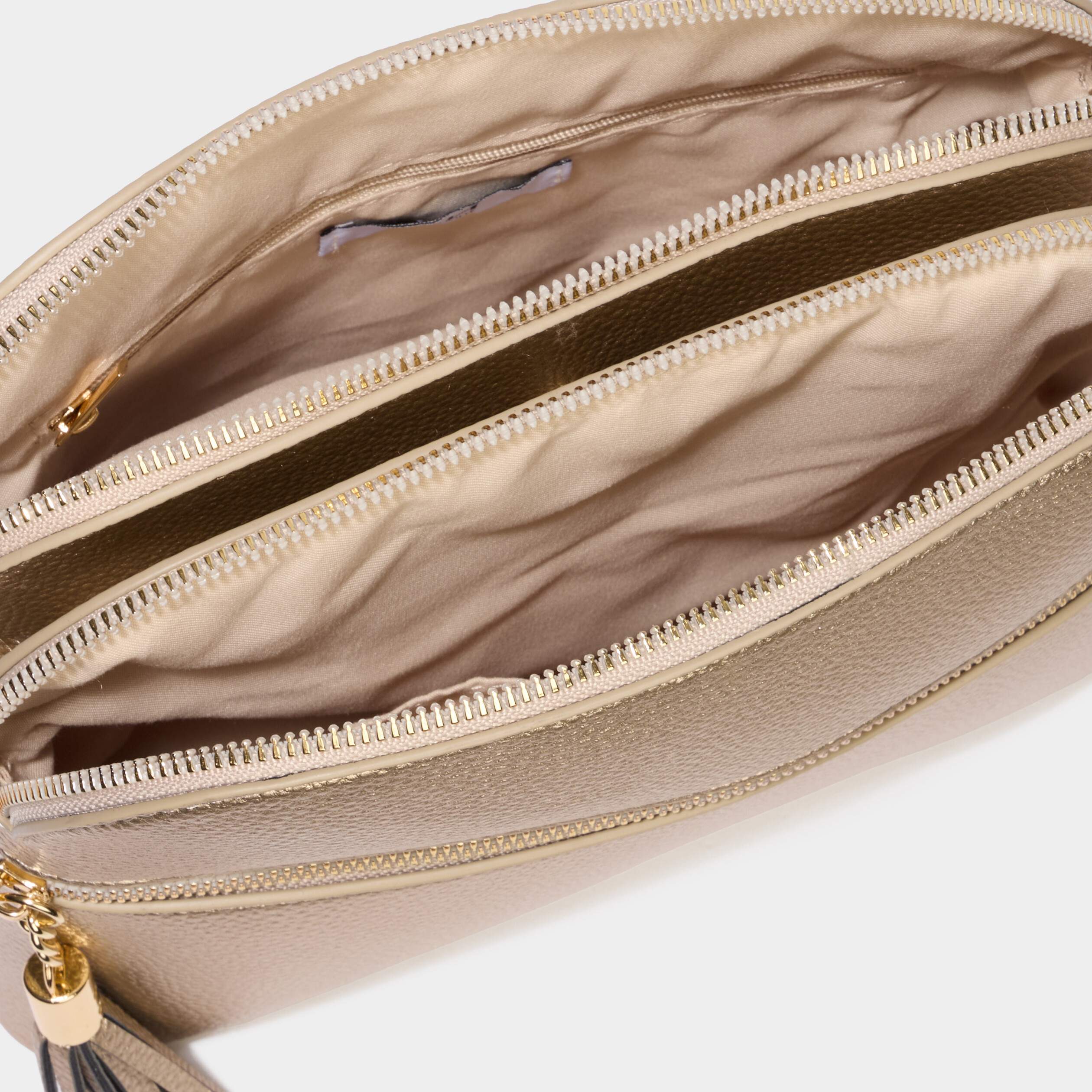 Sac en bandouli&egrave;re couleur or femme