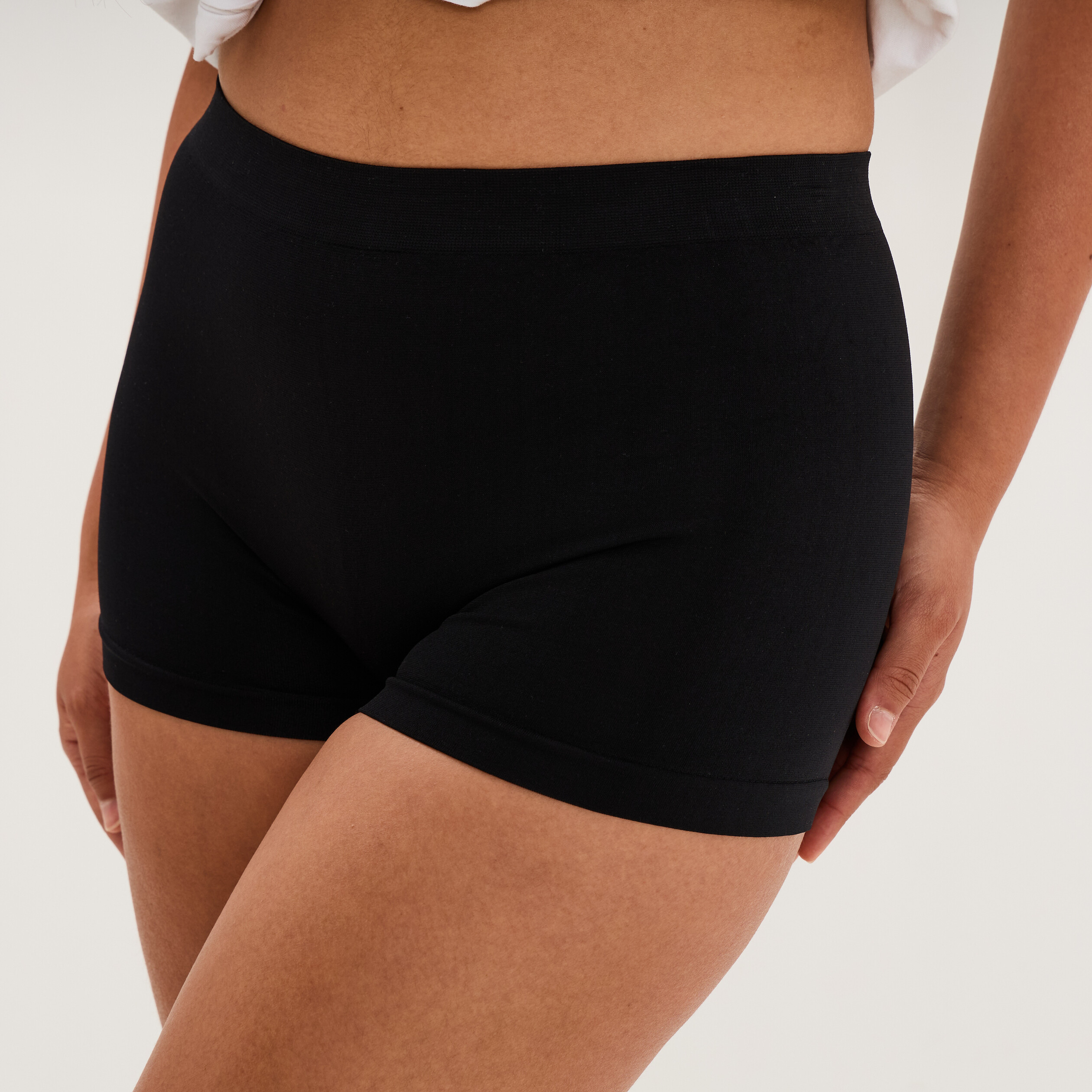 Shorty sans couture taille &eacute;lastiqu&eacute;e noir femme