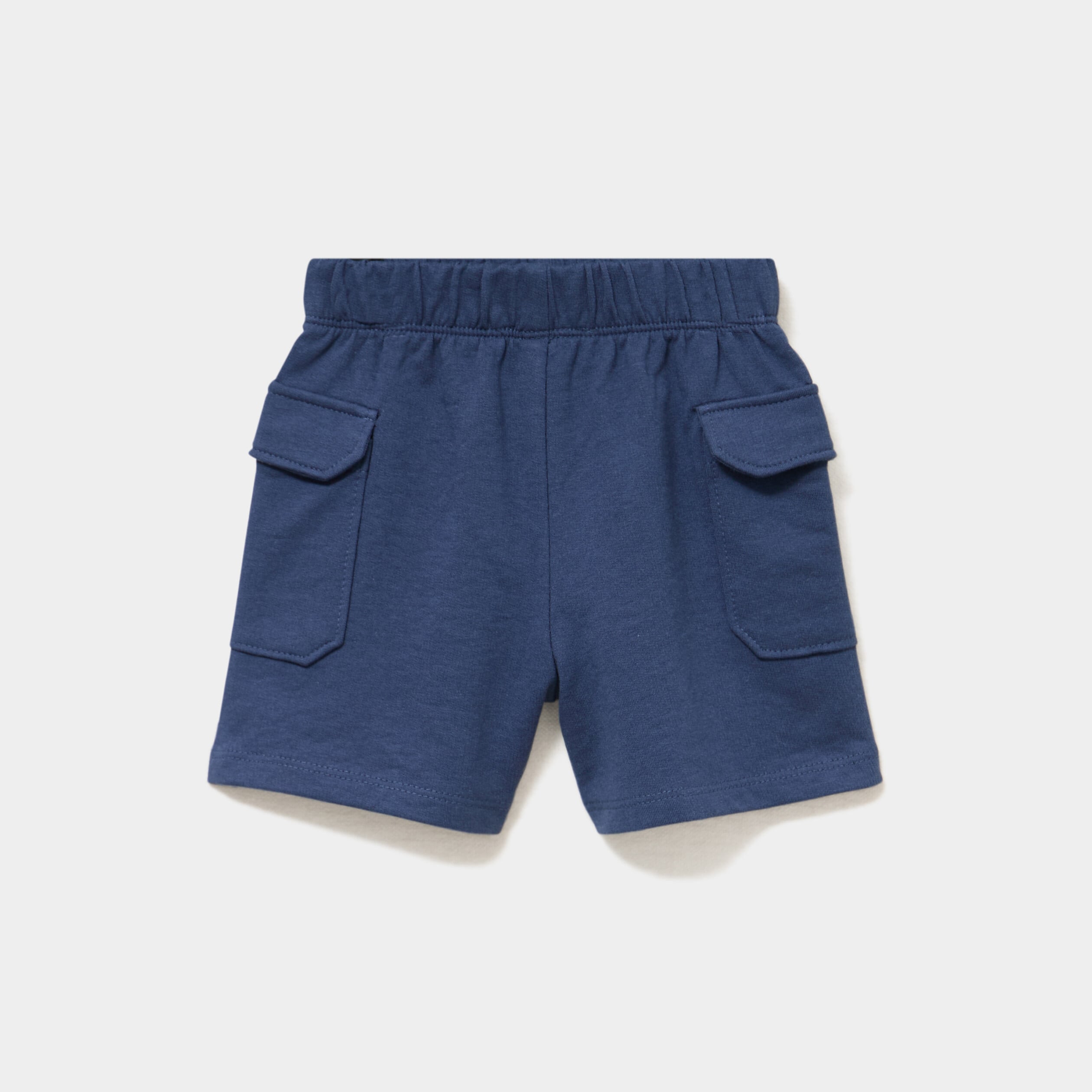 Short poches &agrave; rabat bleu marine b&eacute;b&eacute; gar&ccedil;on