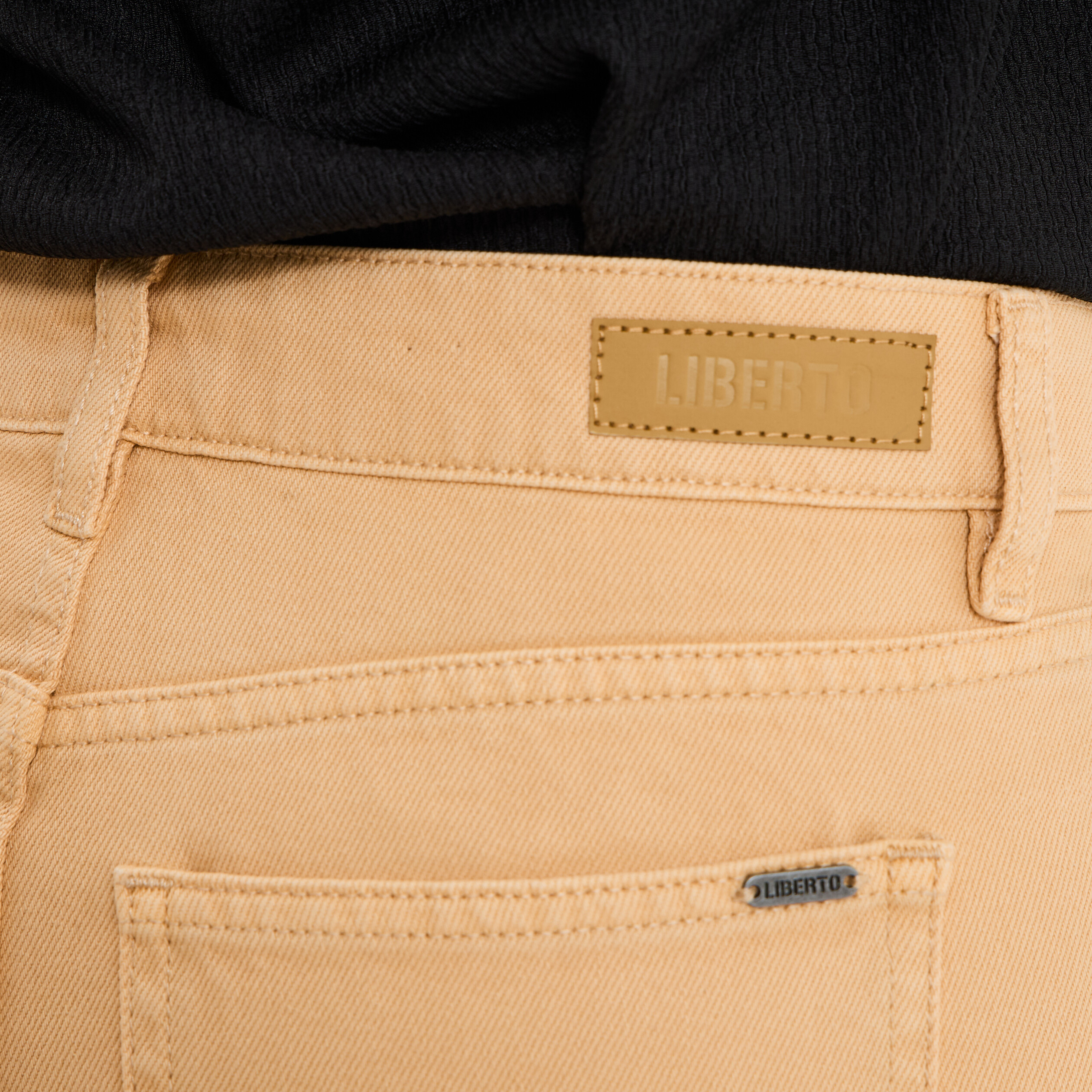 Pantalon droit coton beige femme