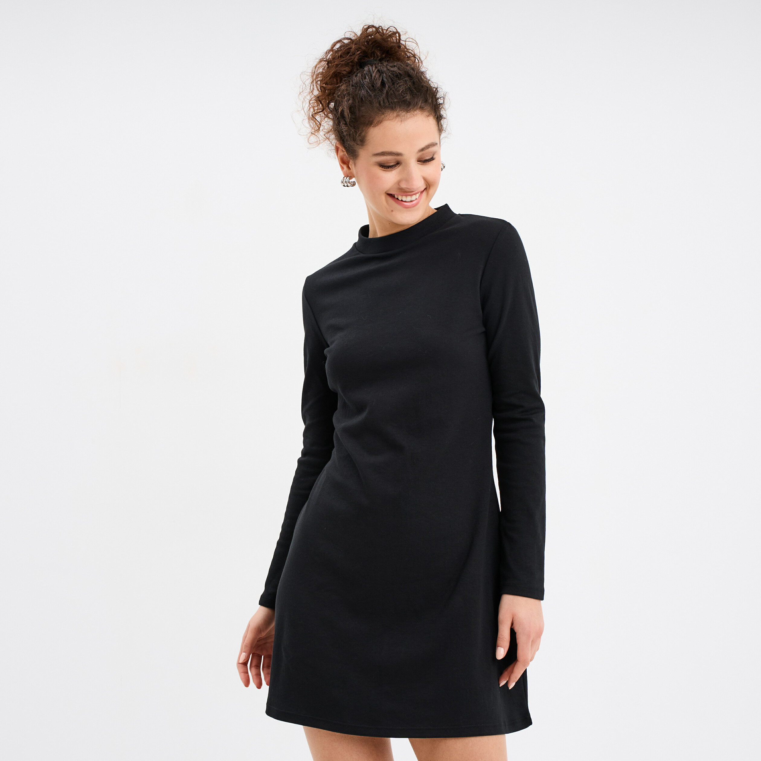 robe evasee col montant courte liberto noir femme Robe évasée col montant courte Liberto noir femme