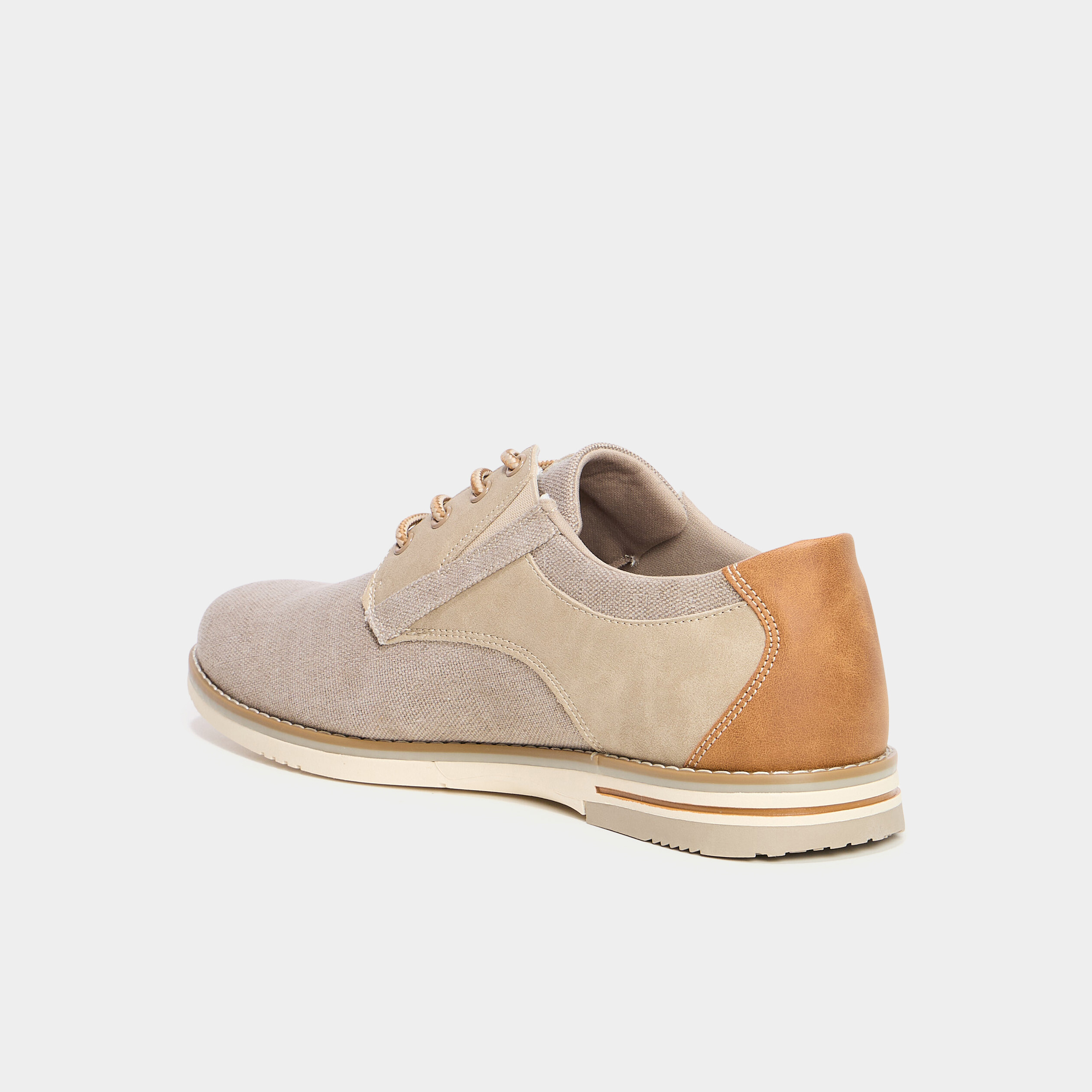 Derbies plates &agrave; lacets sable homme